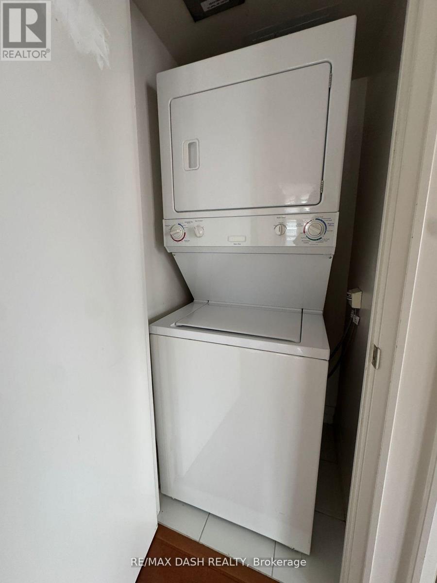 1504 - 25 Carlton Street, Toronto, Ontario  M5B 1L2 - Photo 15 - C12973550