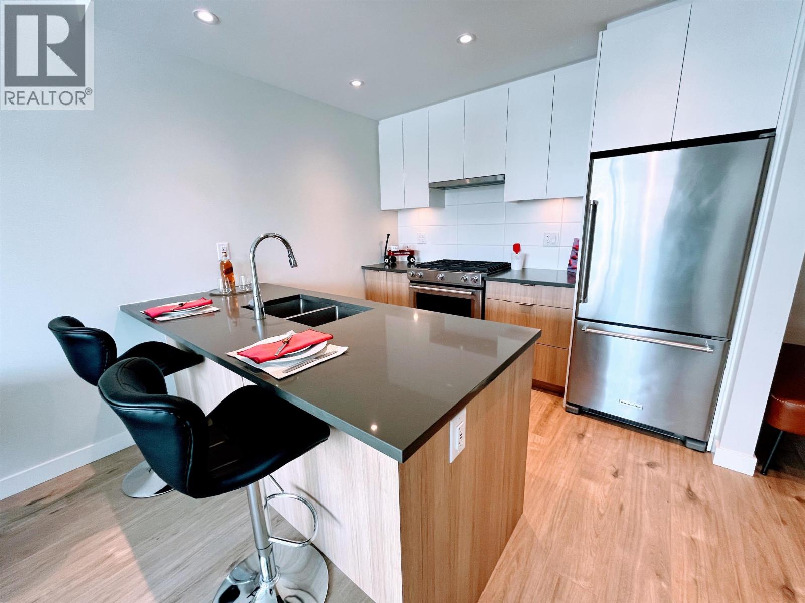 1205 3430 E Kent Avenue South, Vancouver, British Columbia  V5S 0G7 - Photo 9 - R3108664