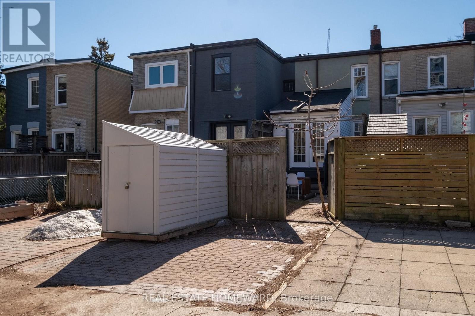 52 Balfour Avenue, Toronto, Ontario  M4C 1T6 - Photo 36 - E12973374