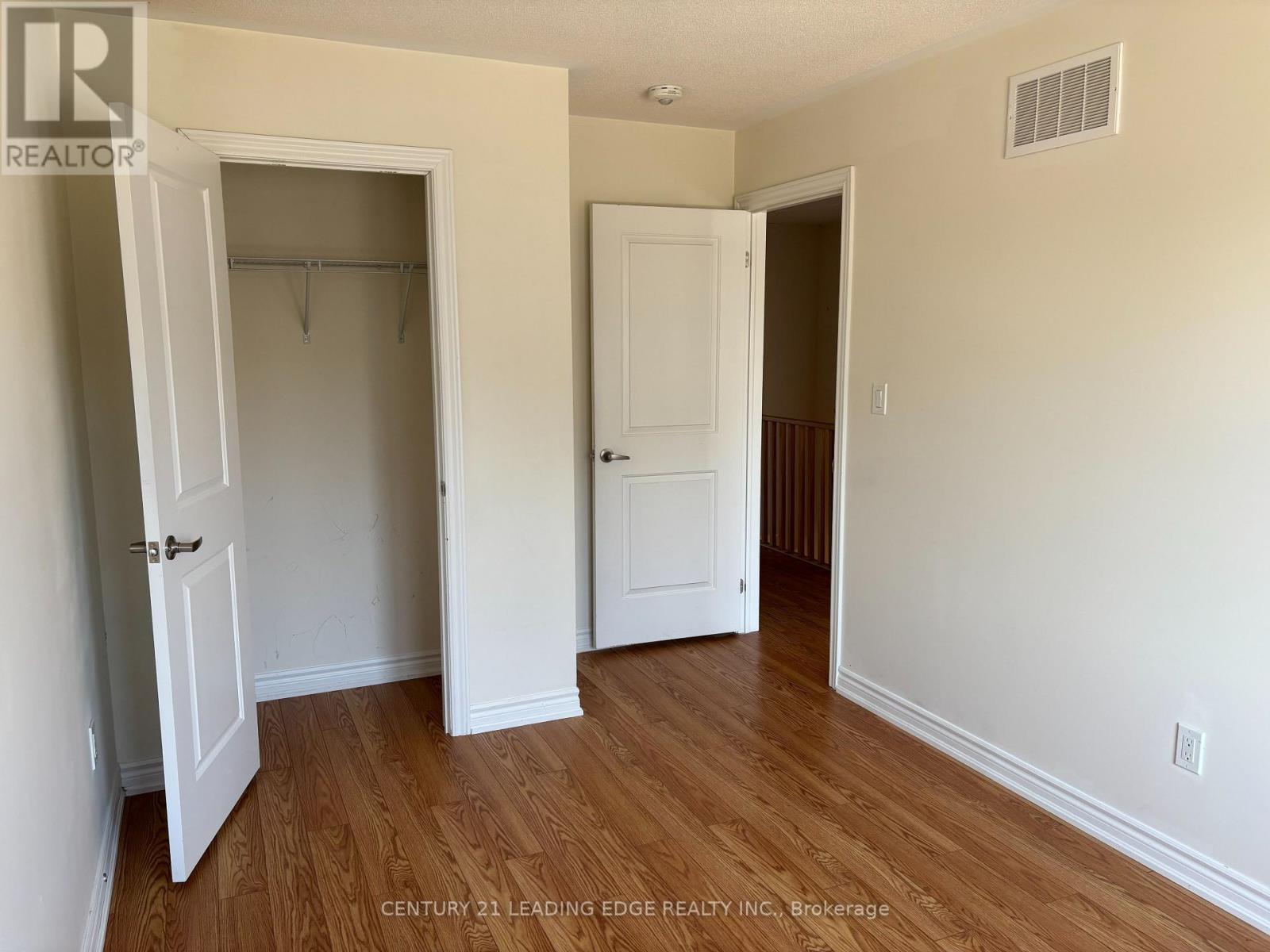 318 Okanagan Path, Oshawa, Ontario  L1H 0A7 - Photo 13 - E12973432