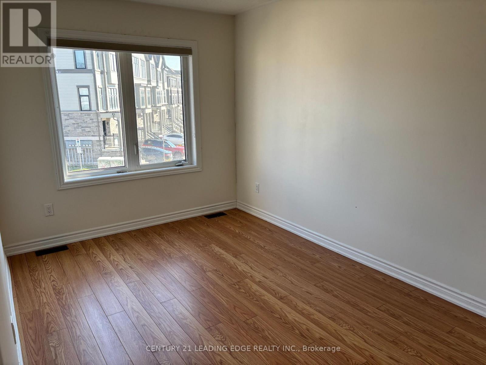 318 Okanagan Path, Oshawa, Ontario  L1H 0A7 - Photo 14 - E12973432