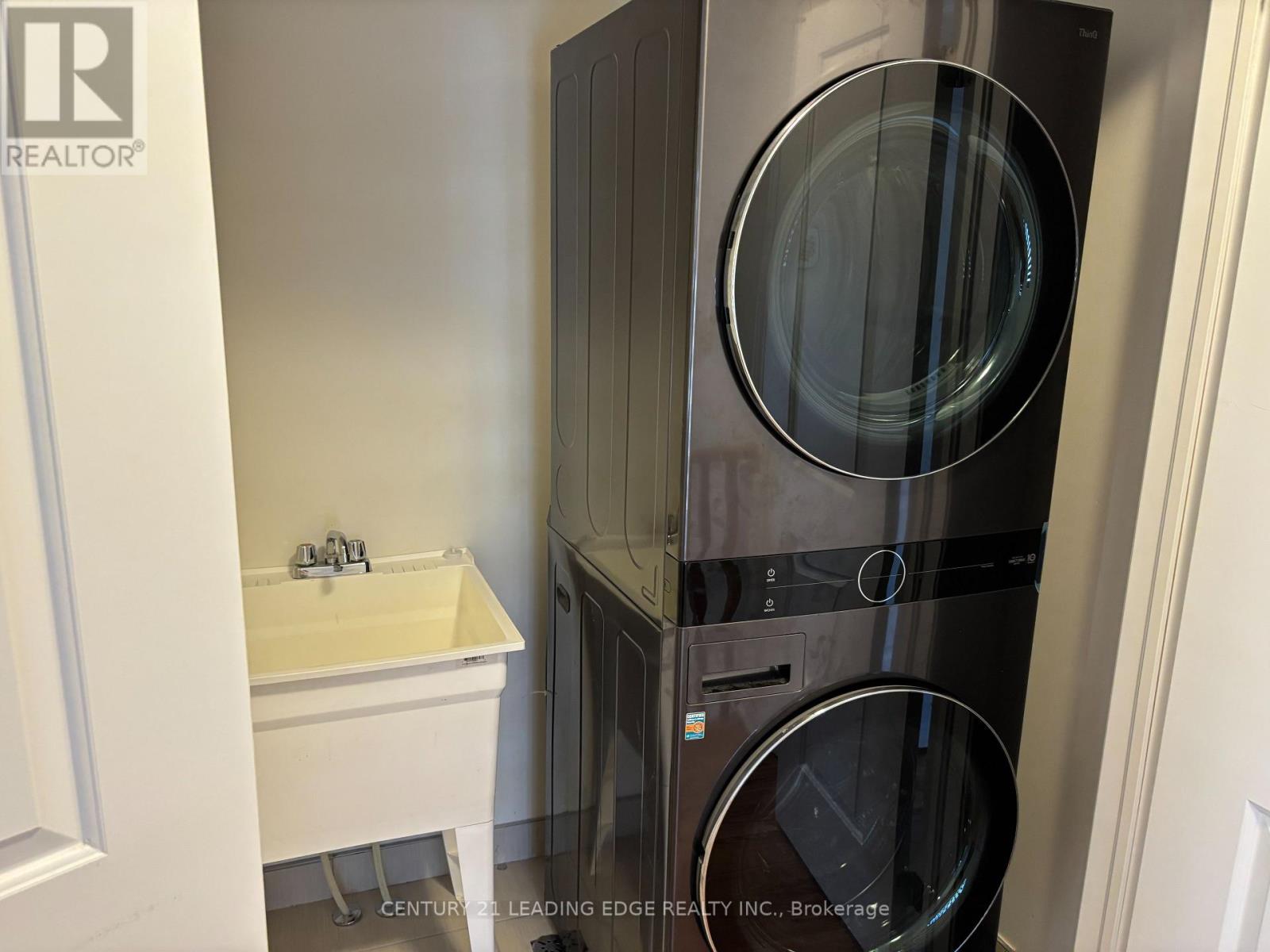 318 Okanagan Path, Oshawa, Ontario  L1H 0A7 - Photo 16 - E12973432