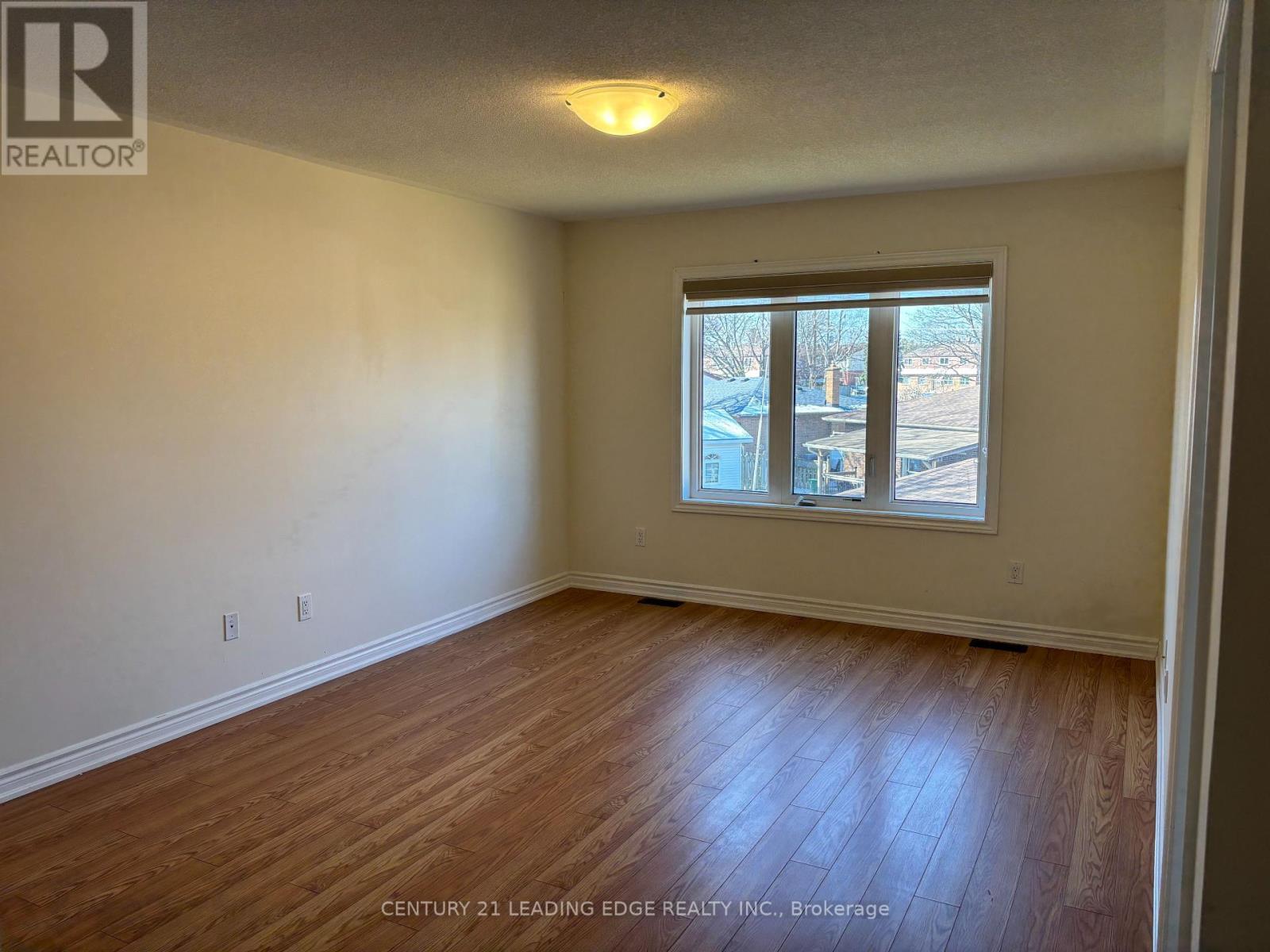 318 Okanagan Path, Oshawa, Ontario  L1H 0A7 - Photo 8 - E12973432