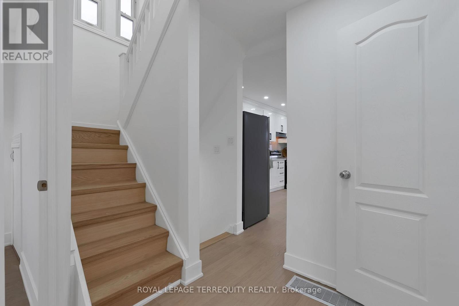 40 Leroy Avenue, Toronto, Ontario  M4J 4G8 - Photo 21 - E12973440
