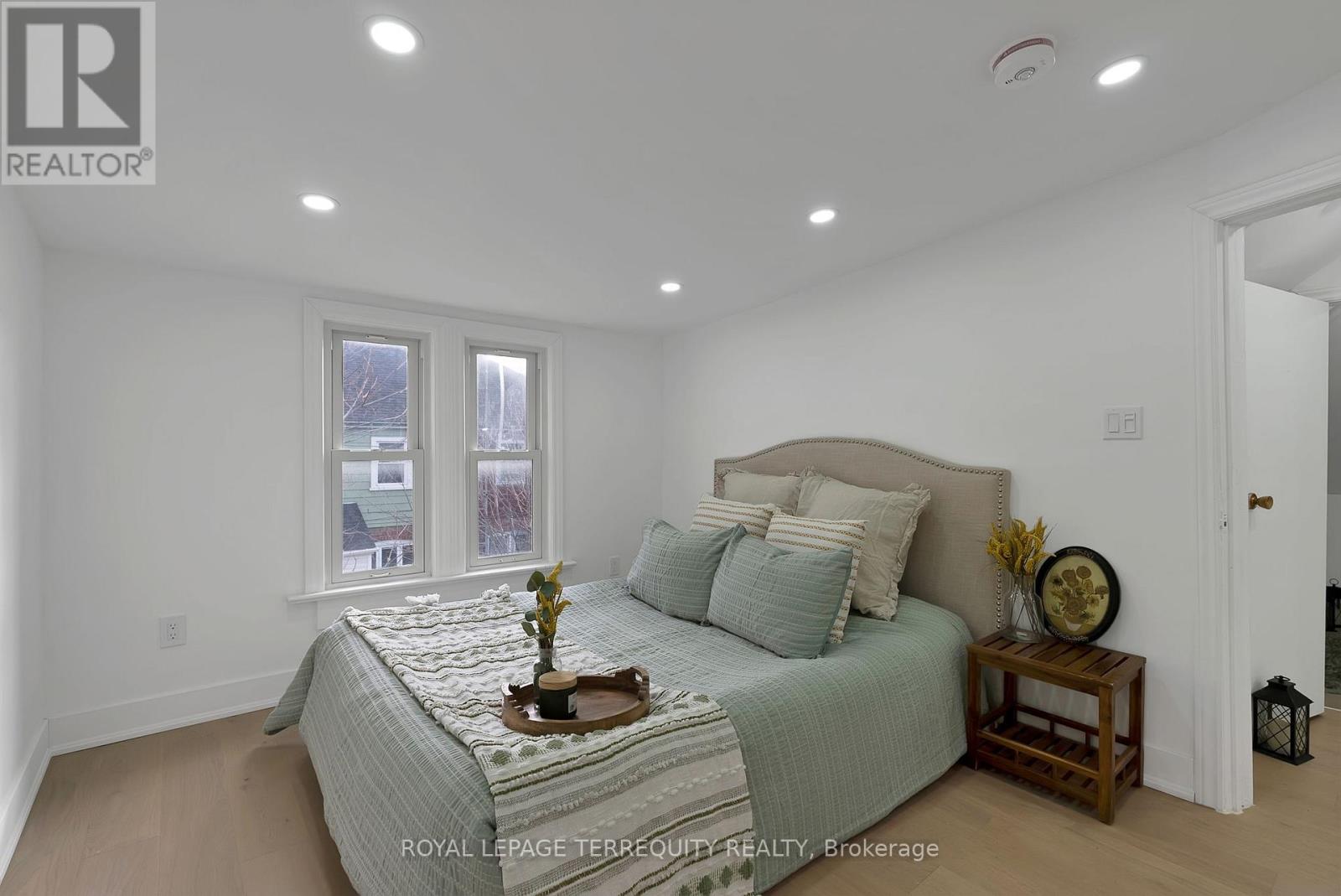 40 Leroy Avenue, Toronto, Ontario  M4J 4G8 - Photo 23 - E12973440