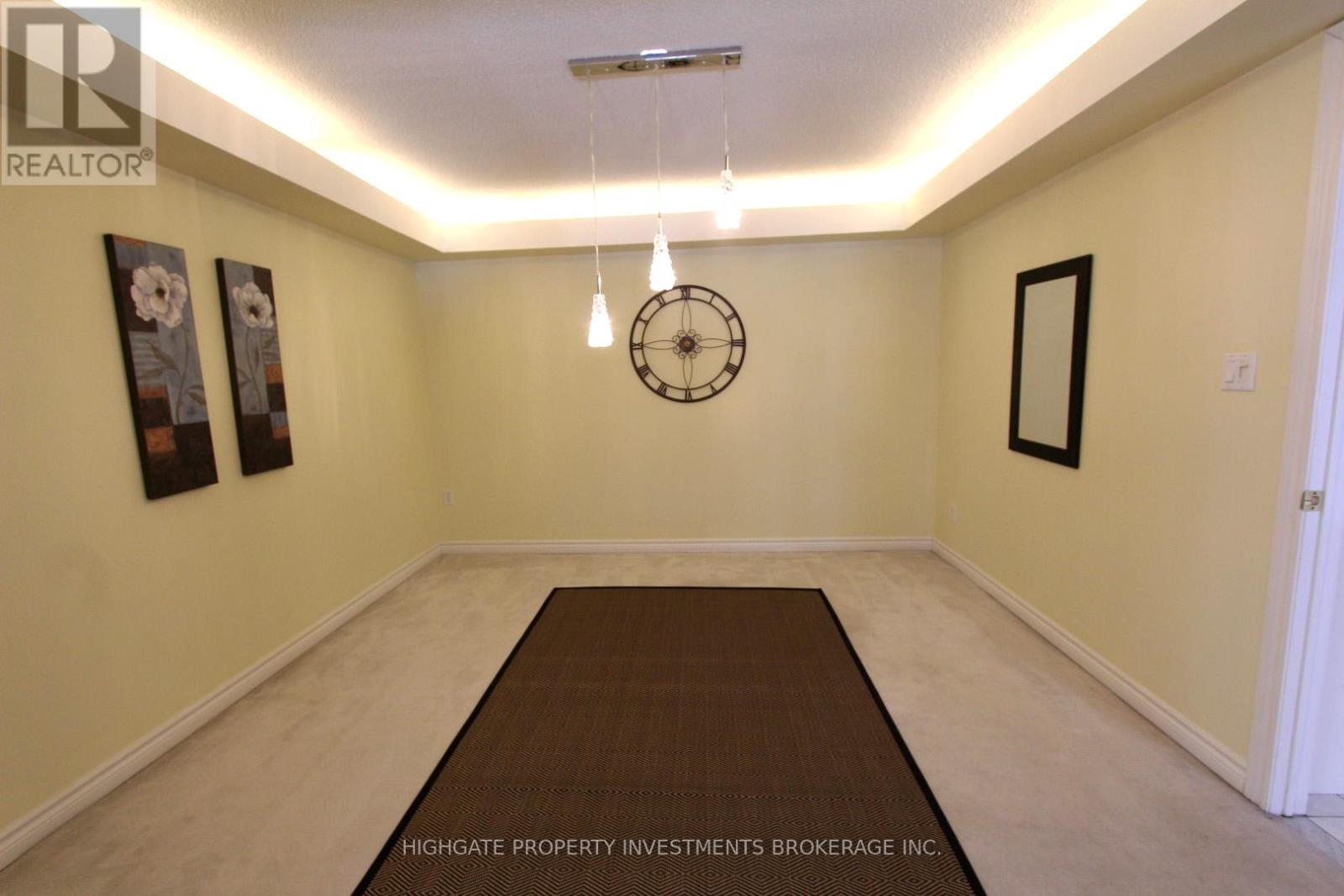 83 - 151 Townsgate Drive, Vaughan, Ontario  L4J 8J7 - Photo 2 - N12973356