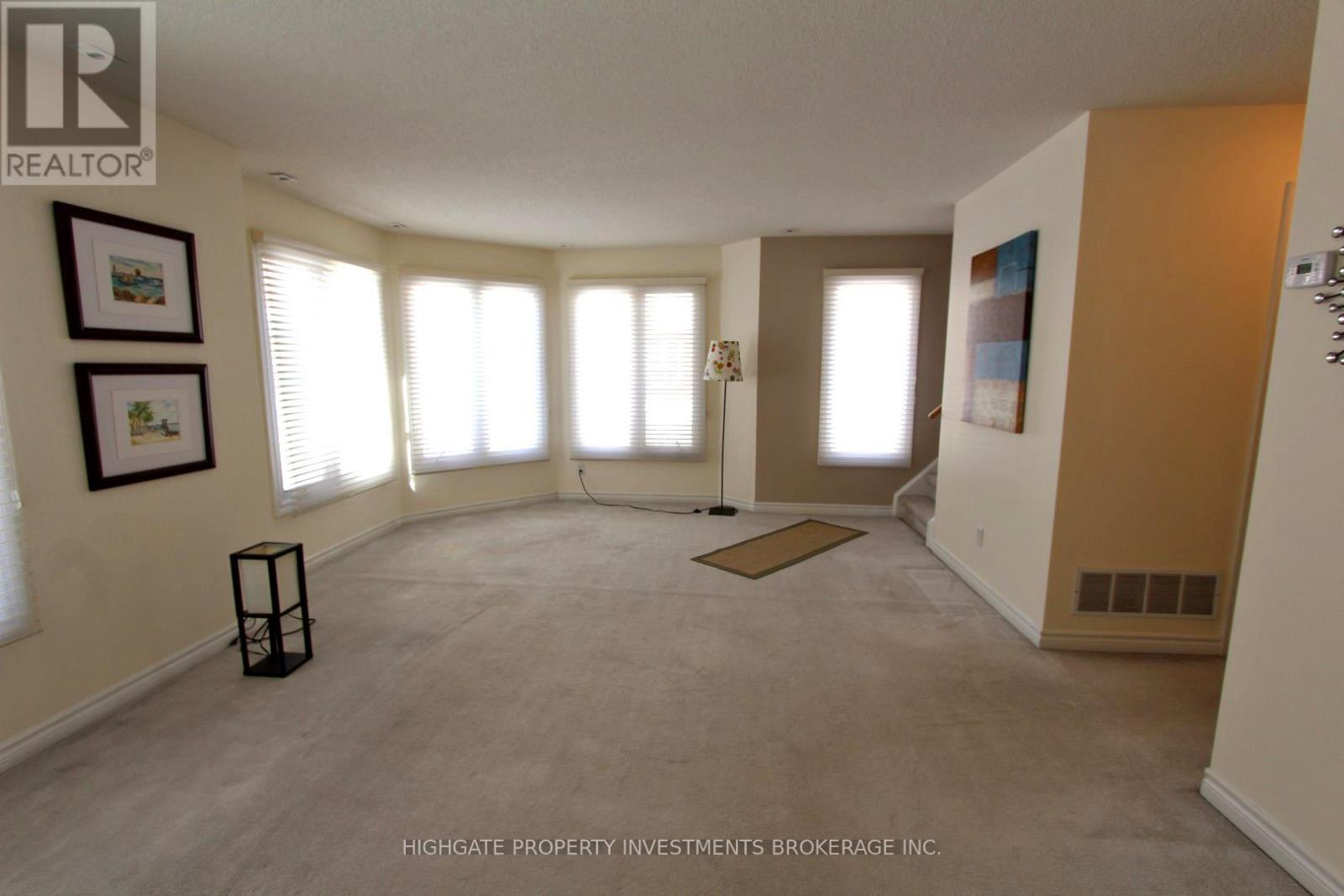 83 - 151 Townsgate Drive, Vaughan, Ontario  L4J 8J7 - Photo 7 - N12973356