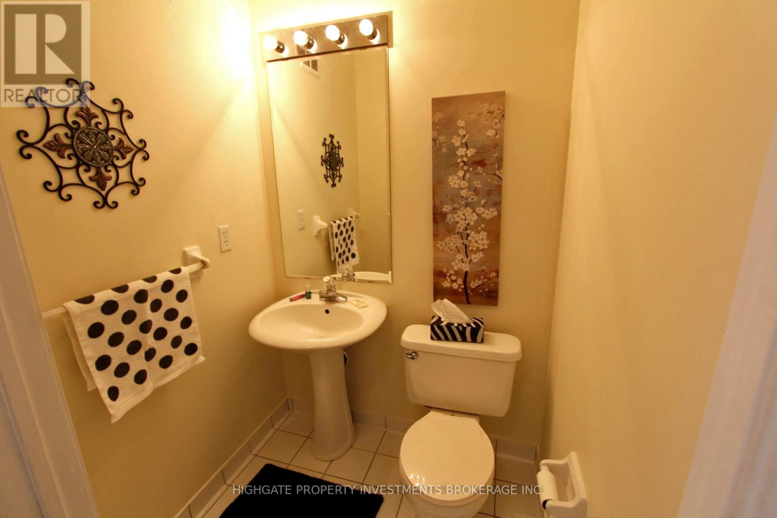 83 - 151 Townsgate Drive, Vaughan, Ontario  L4J 8J7 - Photo 9 - N12973356