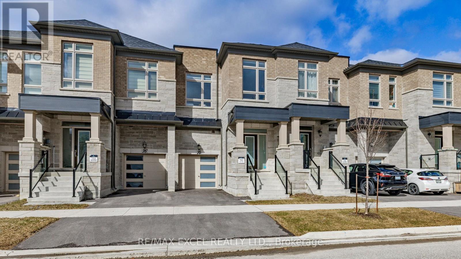 74 TEMPEL STREET, Richmond Hill, Ontario