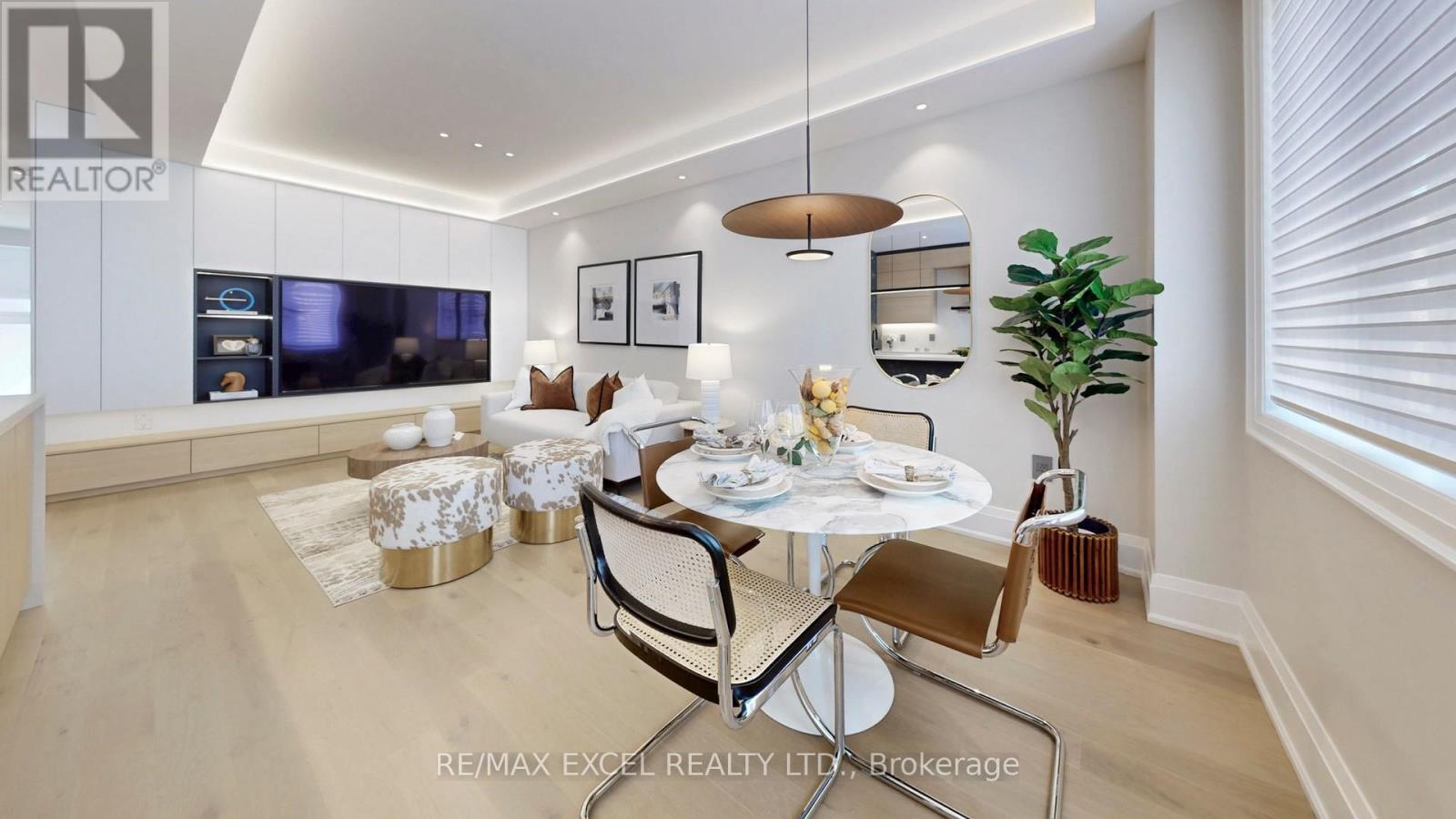 74 Tempel Street, Richmond Hill, Ontario  L4E 1K6 - Photo 17 - N12973410