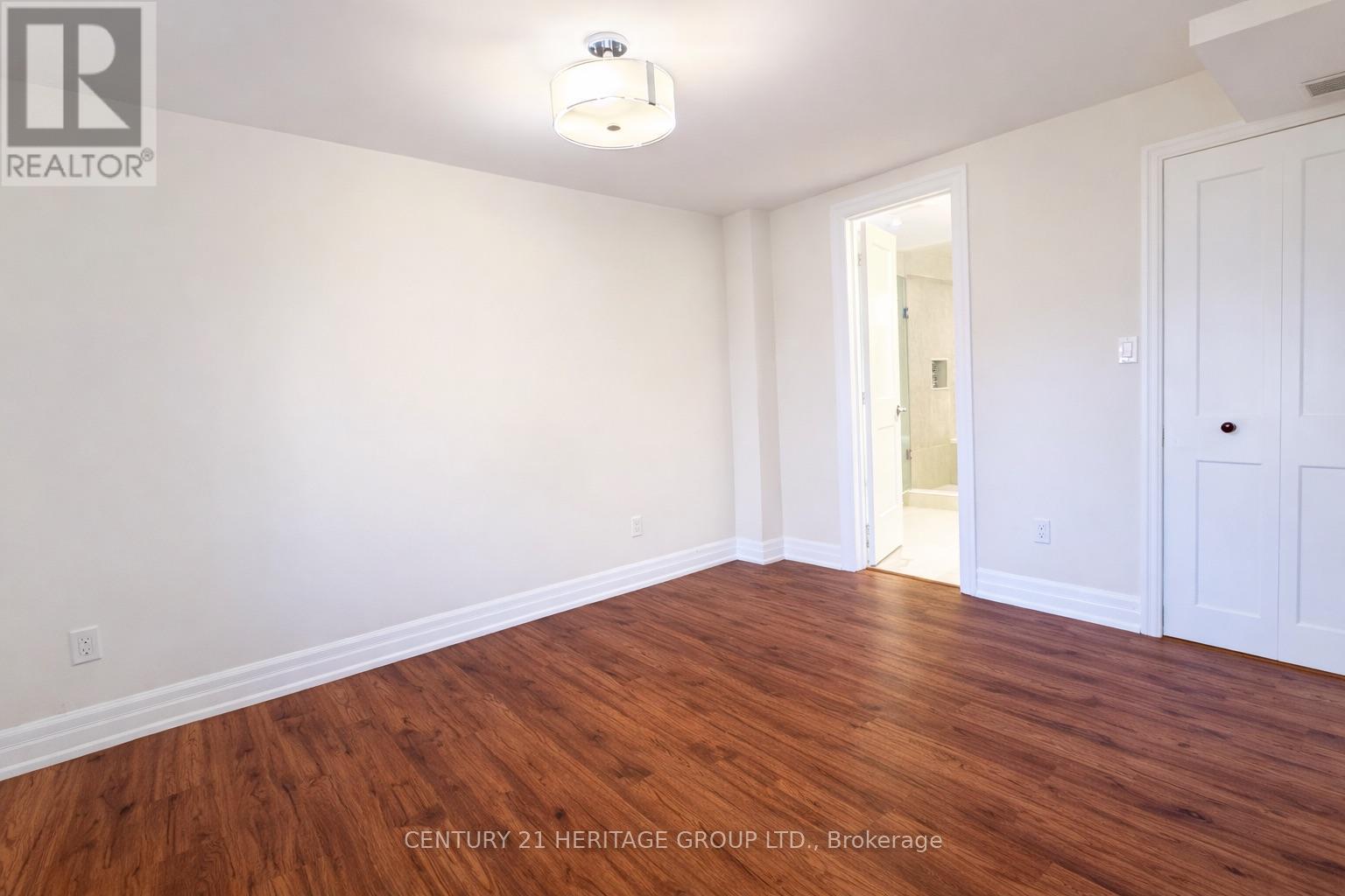 691 Shanahan Boulevard, Newmarket, Ontario  L3X 1P8 - Photo 14 - N12973422