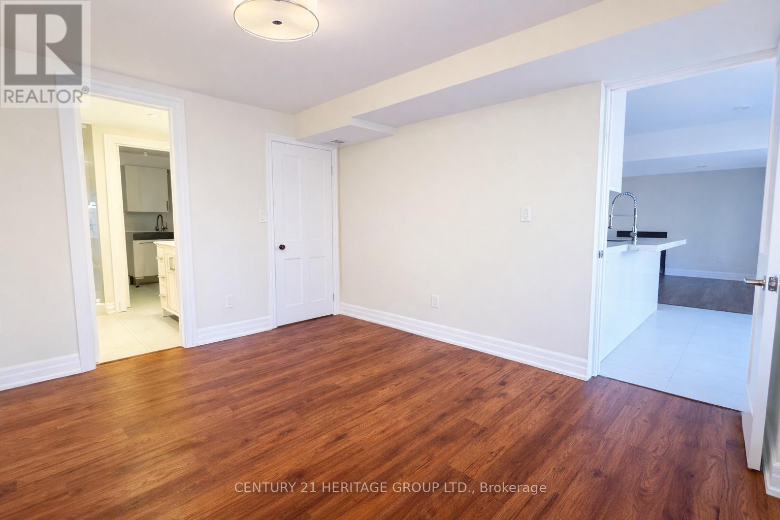 691 Shanahan Boulevard, Newmarket, Ontario  L3X 1P8 - Photo 15 - N12973422