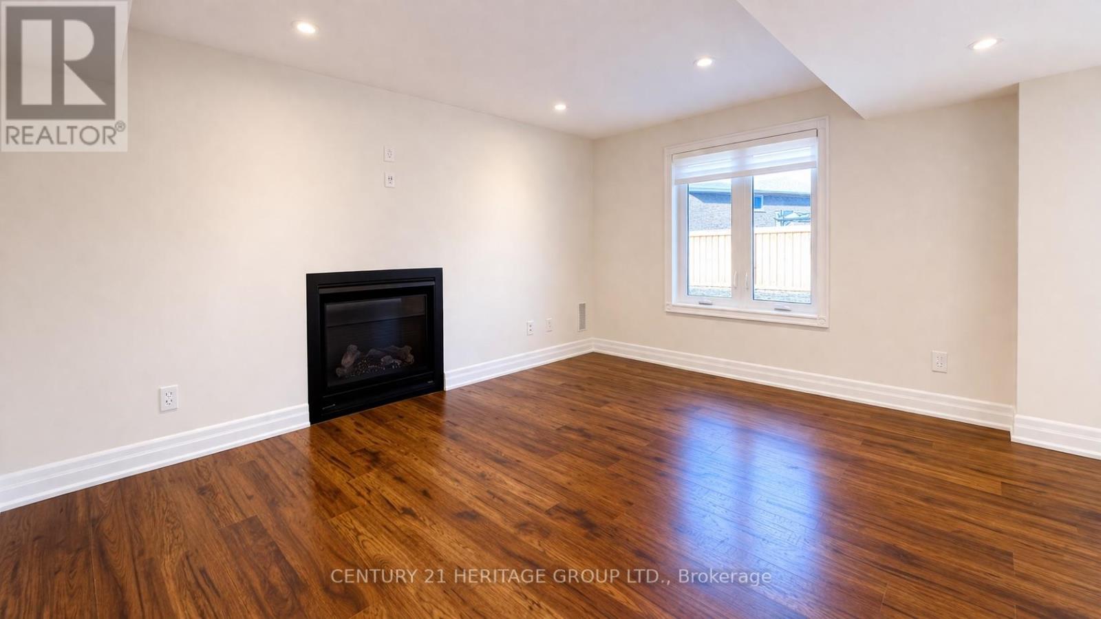 691 Shanahan Boulevard, Newmarket, Ontario  L3X 1P8 - Photo 8 - N12973422