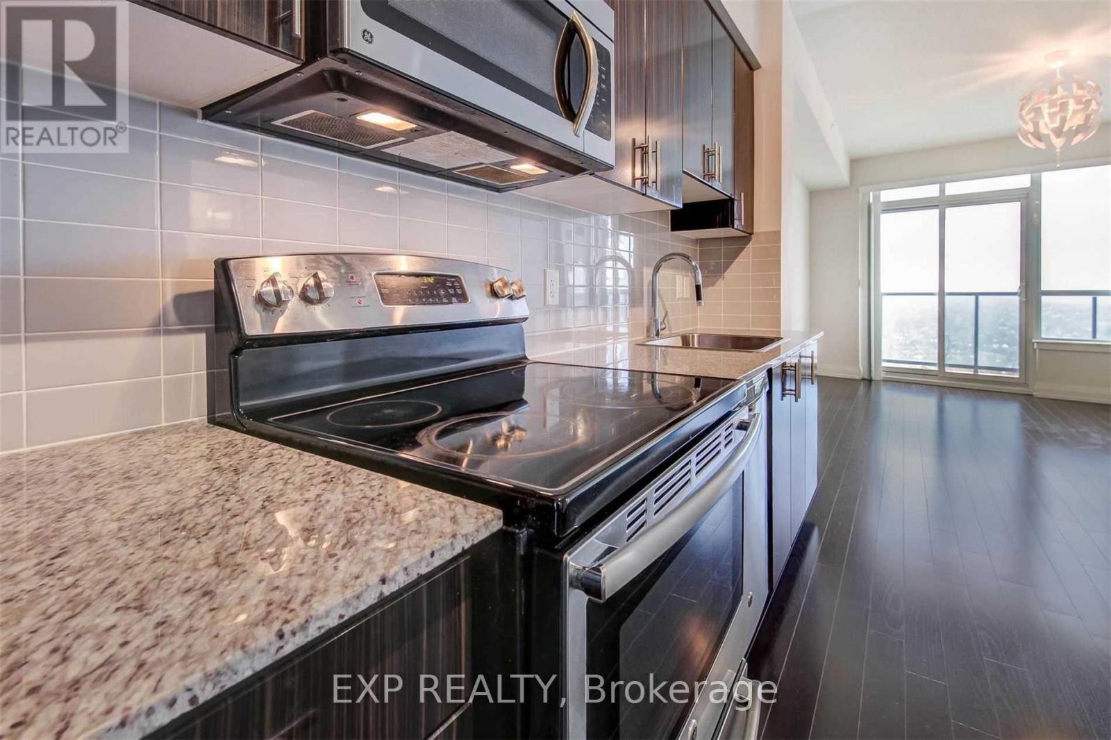 2333 - 7161 Yonge Street, Markham, Ontario  L3T 0C8 - Photo 8 - N12973430