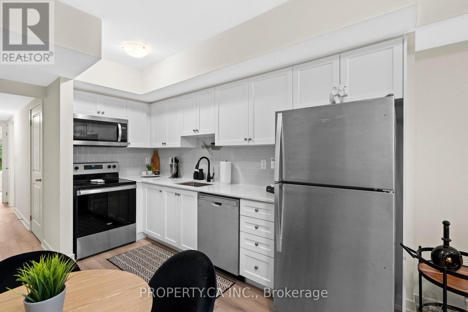 2207 - 58 Elizabeth Street S, Richmond Hill, Ontario  L4C 5W2 - Photo 6 - N12973442