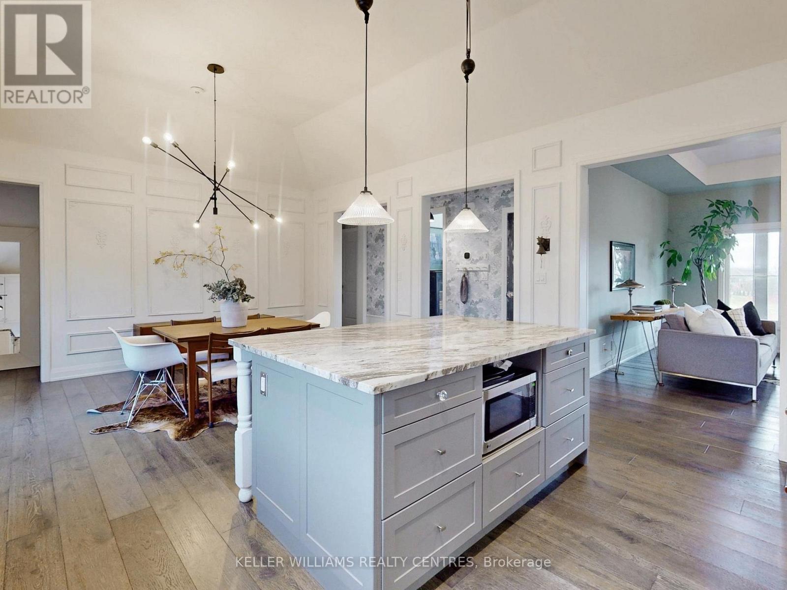 2 Thoroughbred Drive, Oro-Medonte, Ontario  L0K 1E0 - Photo 9 - S12973366