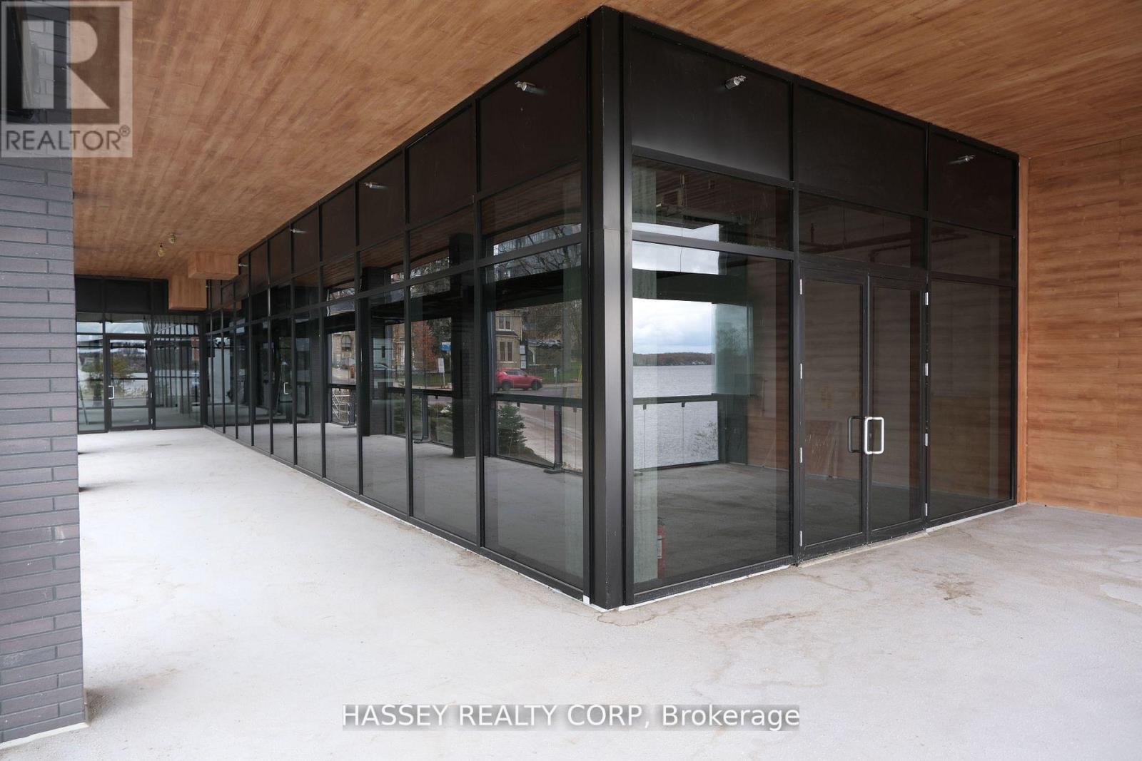 C1a - 185 Dunlop Street E, Barrie (Lakeshore), Ontario  L4M 0L7 - Photo 4 - S12973402