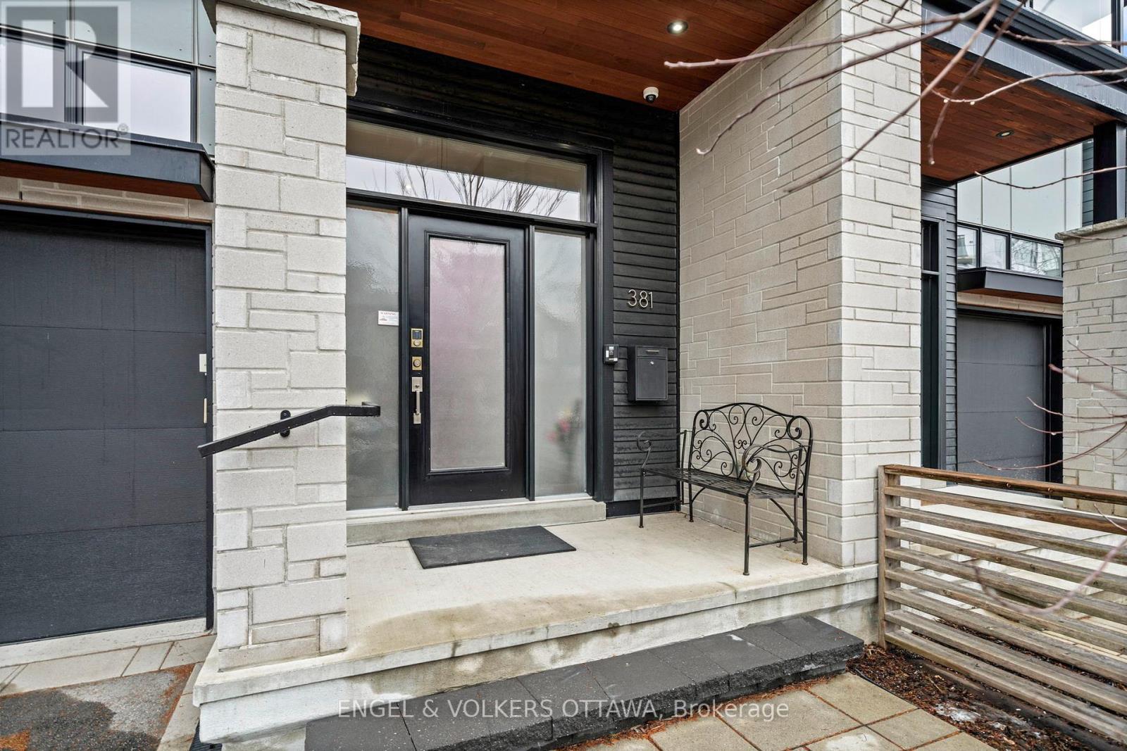 381 Roosevelt Avenue, Ottawa, Ontario  K2A 1Y9 - Photo 4 - X12969142