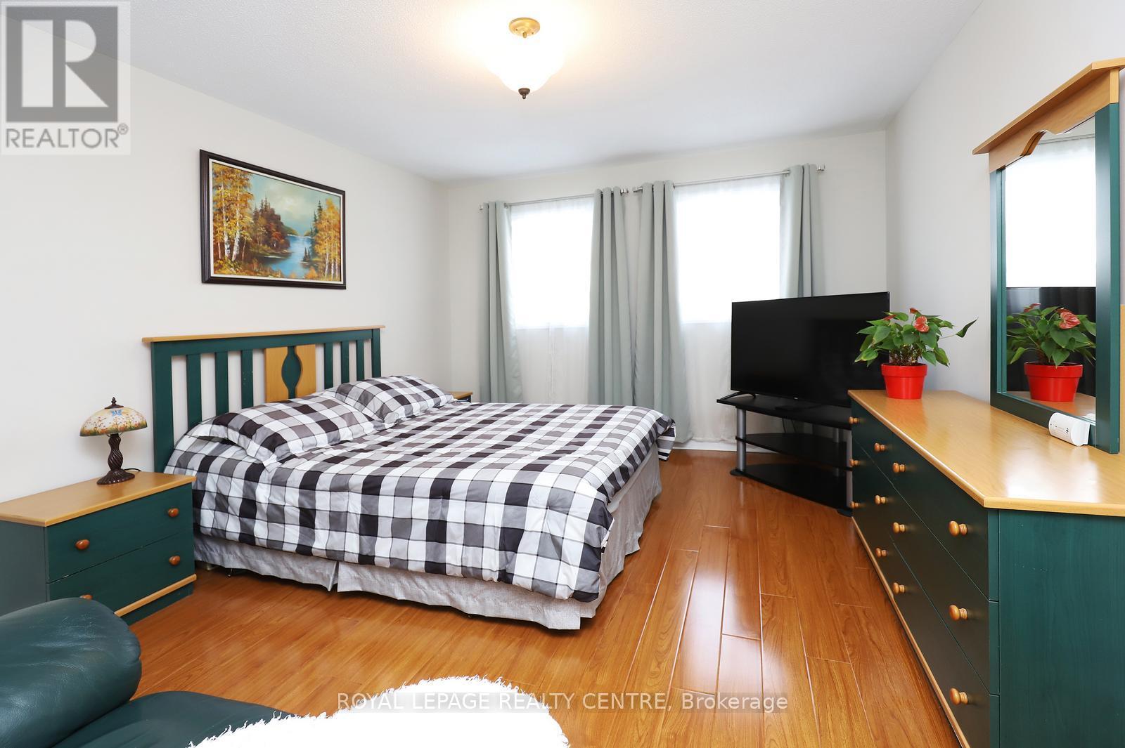 57 Royal Orchard Drive, Brampton, Ontario  L6X 4M5 - Photo 14 - W12973332