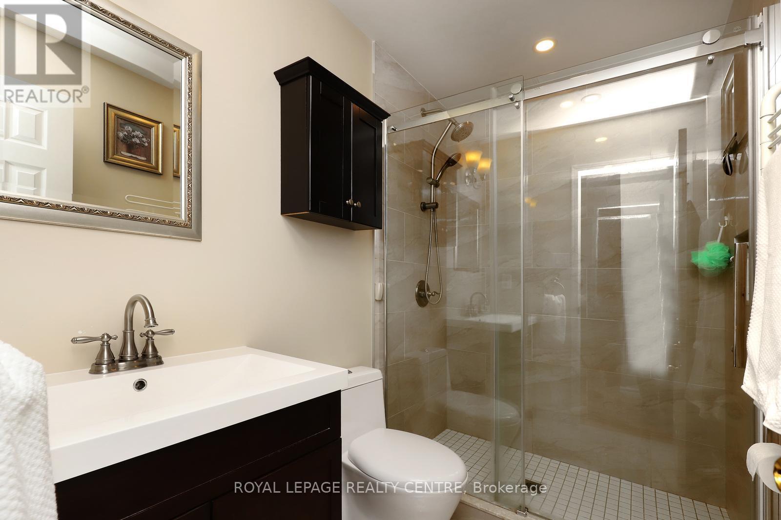 57 Royal Orchard Drive, Brampton, Ontario  L6X 4M5 - Photo 16 - W12973332