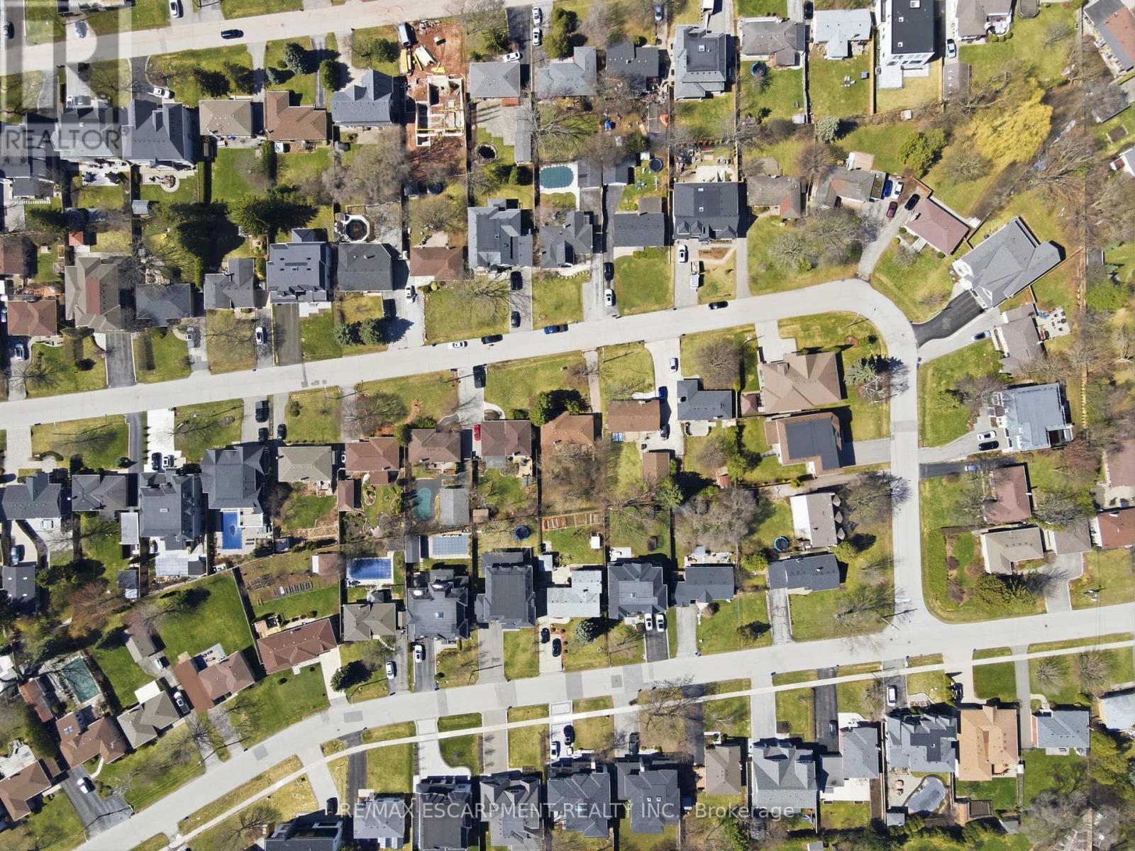 1354 Sheldon Avenue, Oakville, Ontario  L6L 2R1 - Photo 13 - W12973370