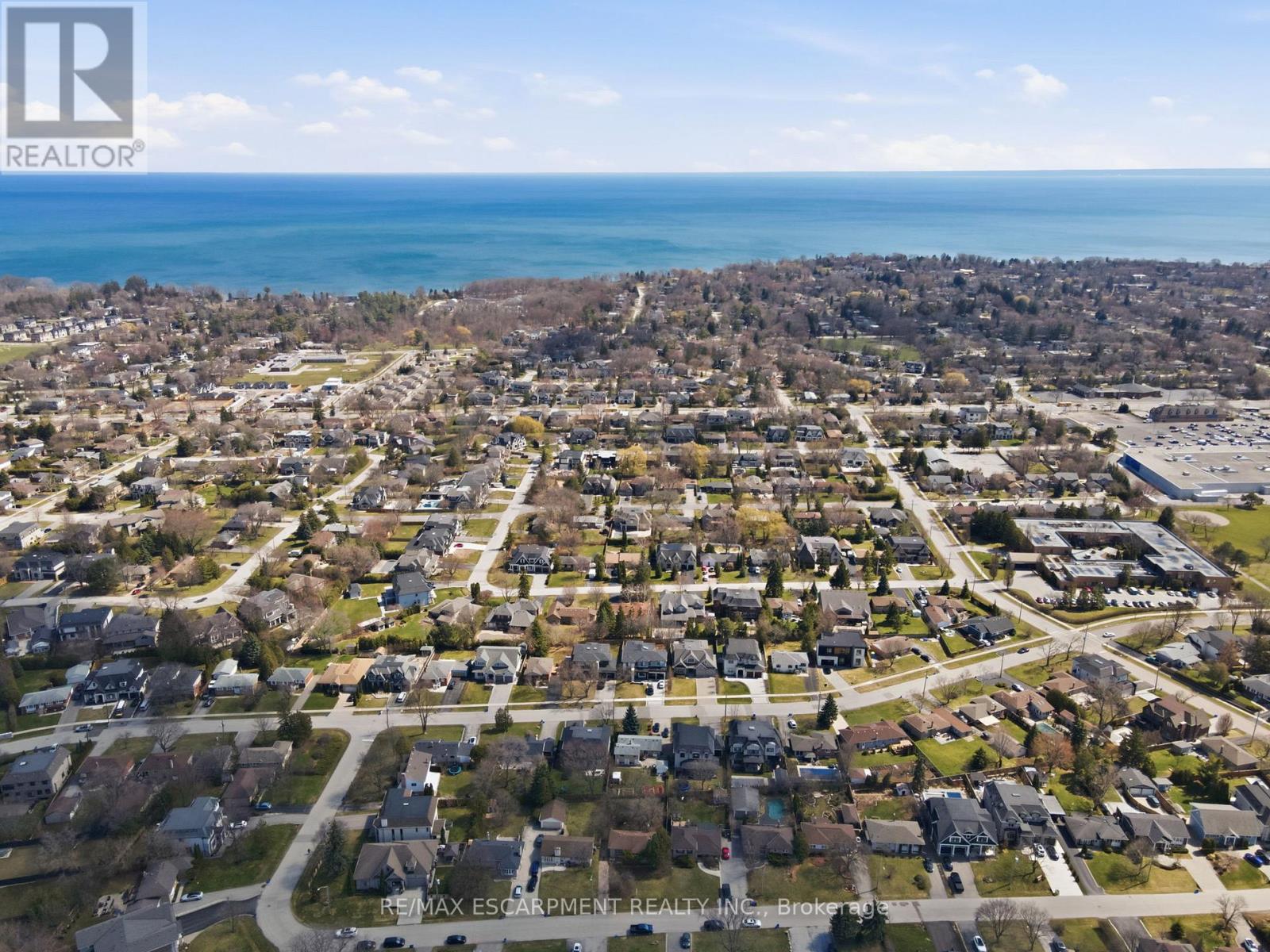 1354 Sheldon Avenue, Oakville, Ontario  L6L 2R1 - Photo 14 - W12973370