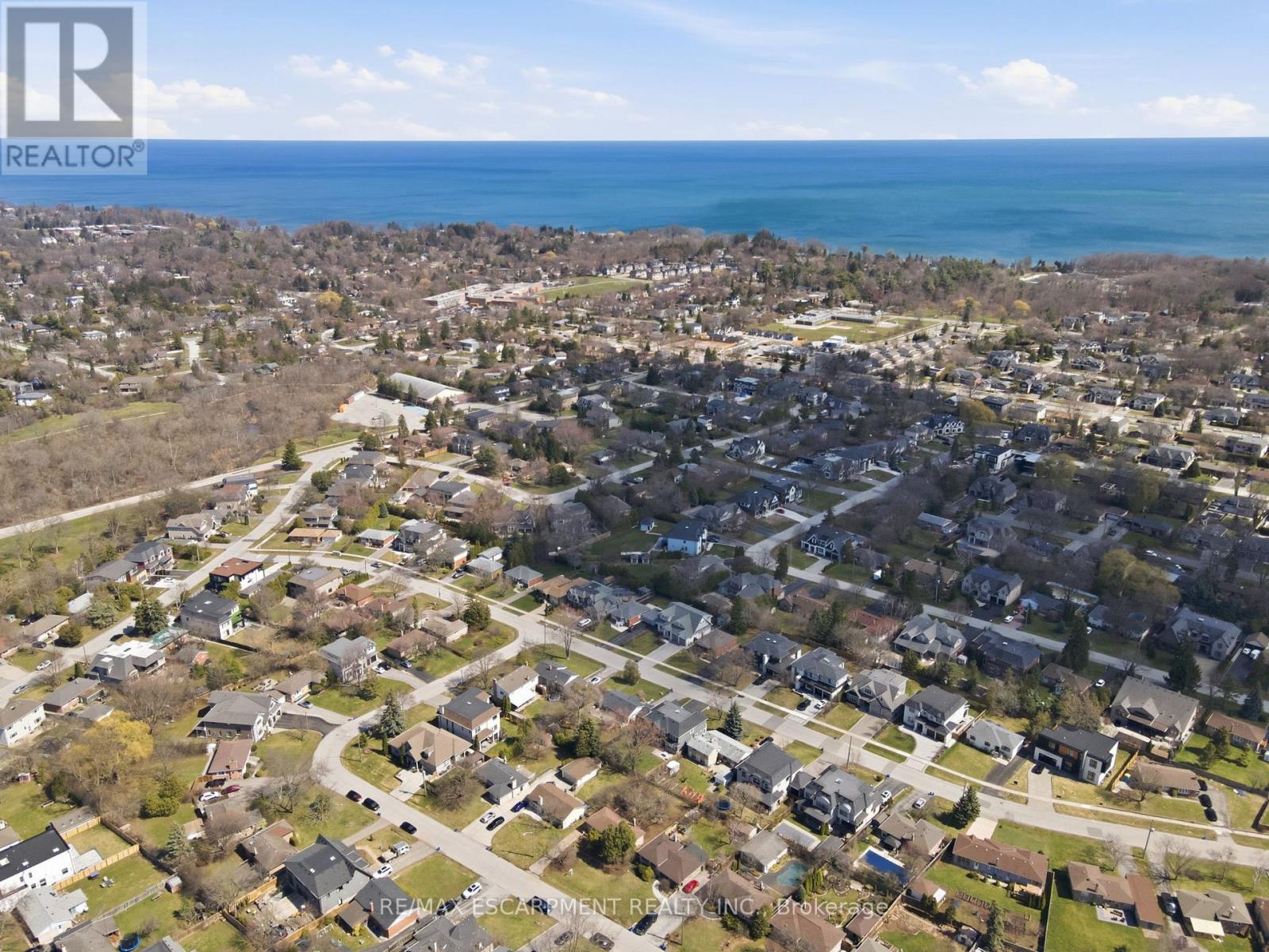 1354 Sheldon Avenue, Oakville, Ontario  L6L 2R1 - Photo 15 - W12973370