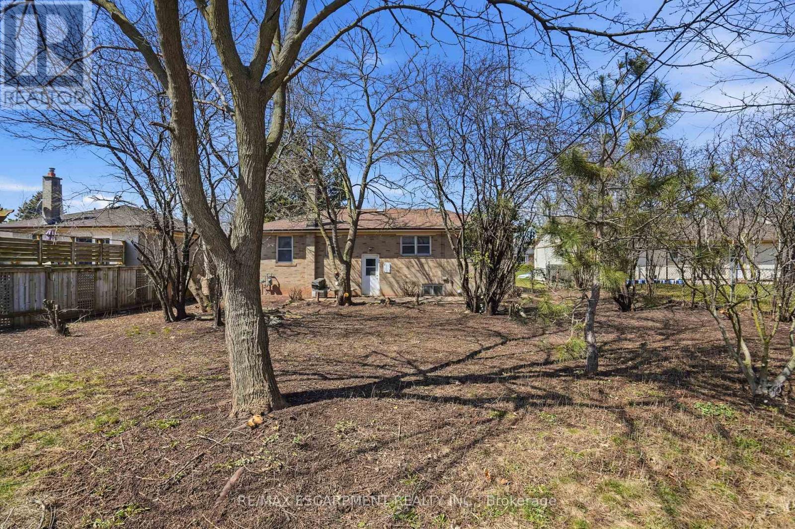 1354 Sheldon Avenue, Oakville, Ontario  L6L 2R1 - Photo 6 - W12973370