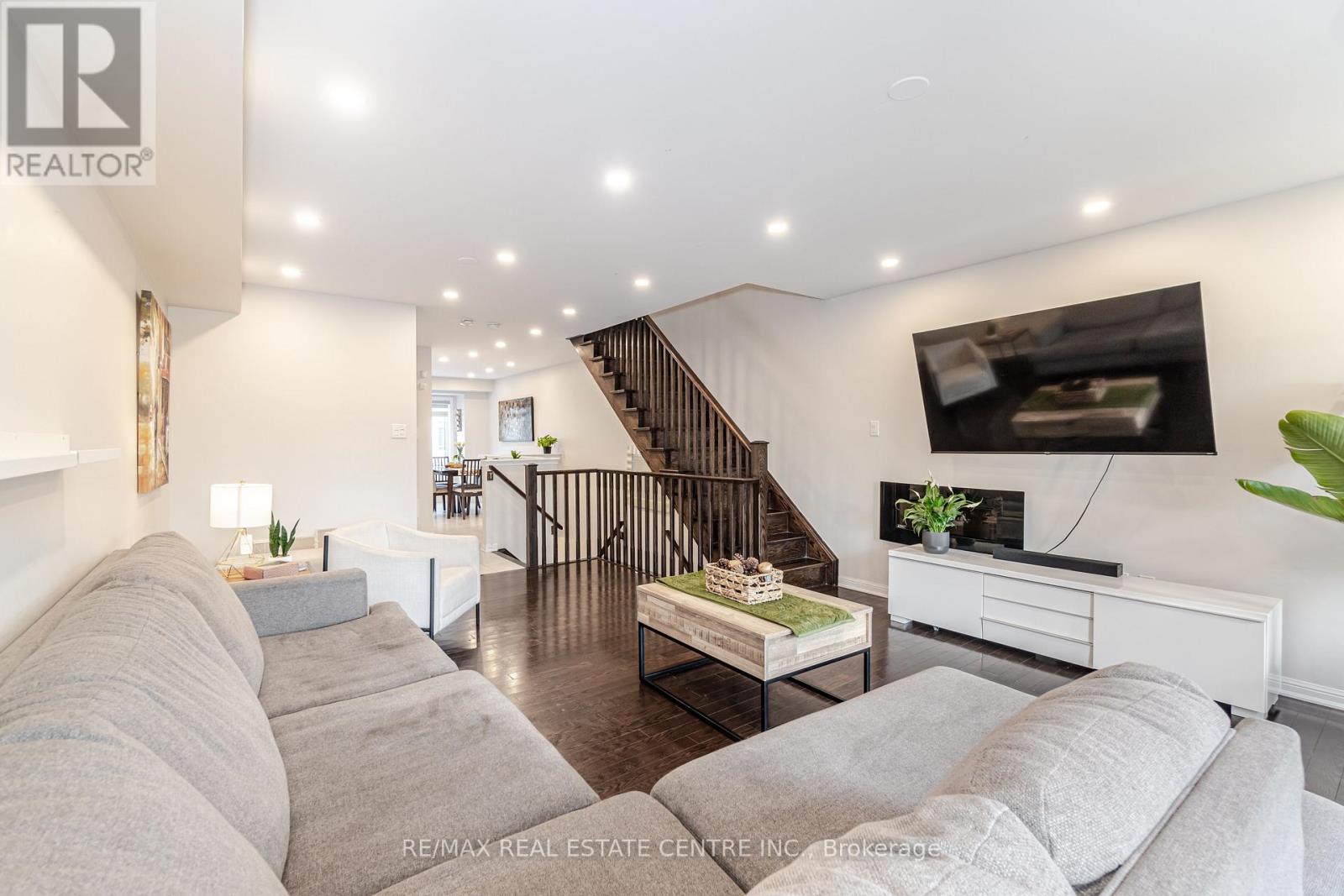 26 - 6020 Derry Street, Milton, Ontario  L9T 8L6 - Photo 5 - W12973400