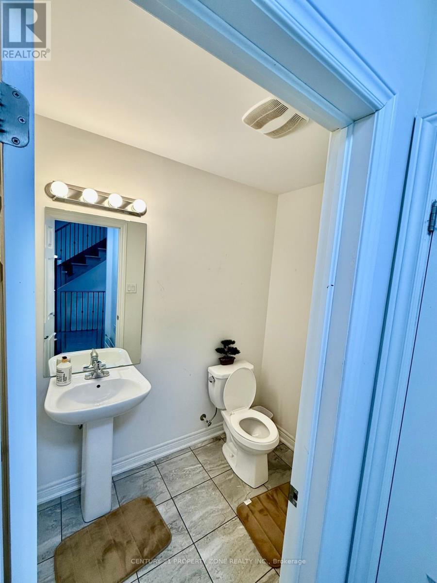 Upper - 41 Hashmi Place, Brampton, Ontario  L6Y 6J9 - Photo 10 - W12973452