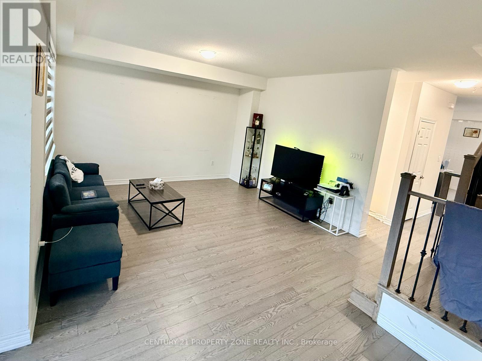 Upper - 41 Hashmi Place, Brampton, Ontario  L6Y 6J9 - Photo 11 - W12973452