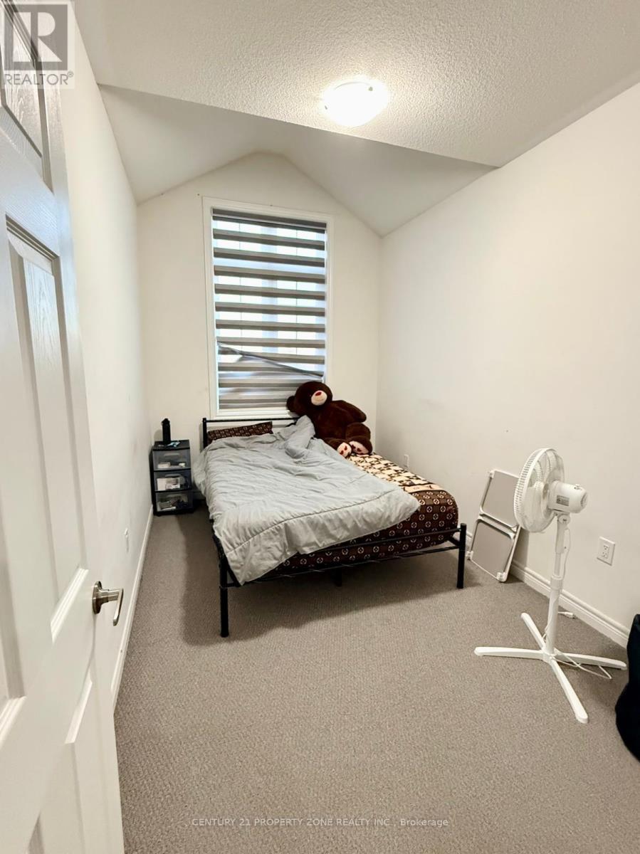 Upper - 41 Hashmi Place, Brampton, Ontario  L6Y 6J9 - Photo 15 - W12973452