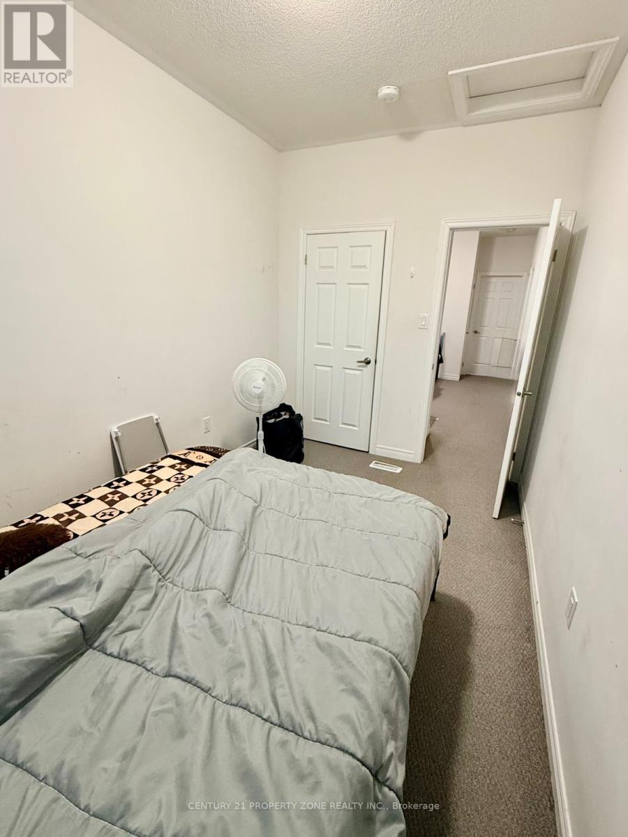 Upper - 41 Hashmi Place, Brampton, Ontario  L6Y 6J9 - Photo 16 - W12973452