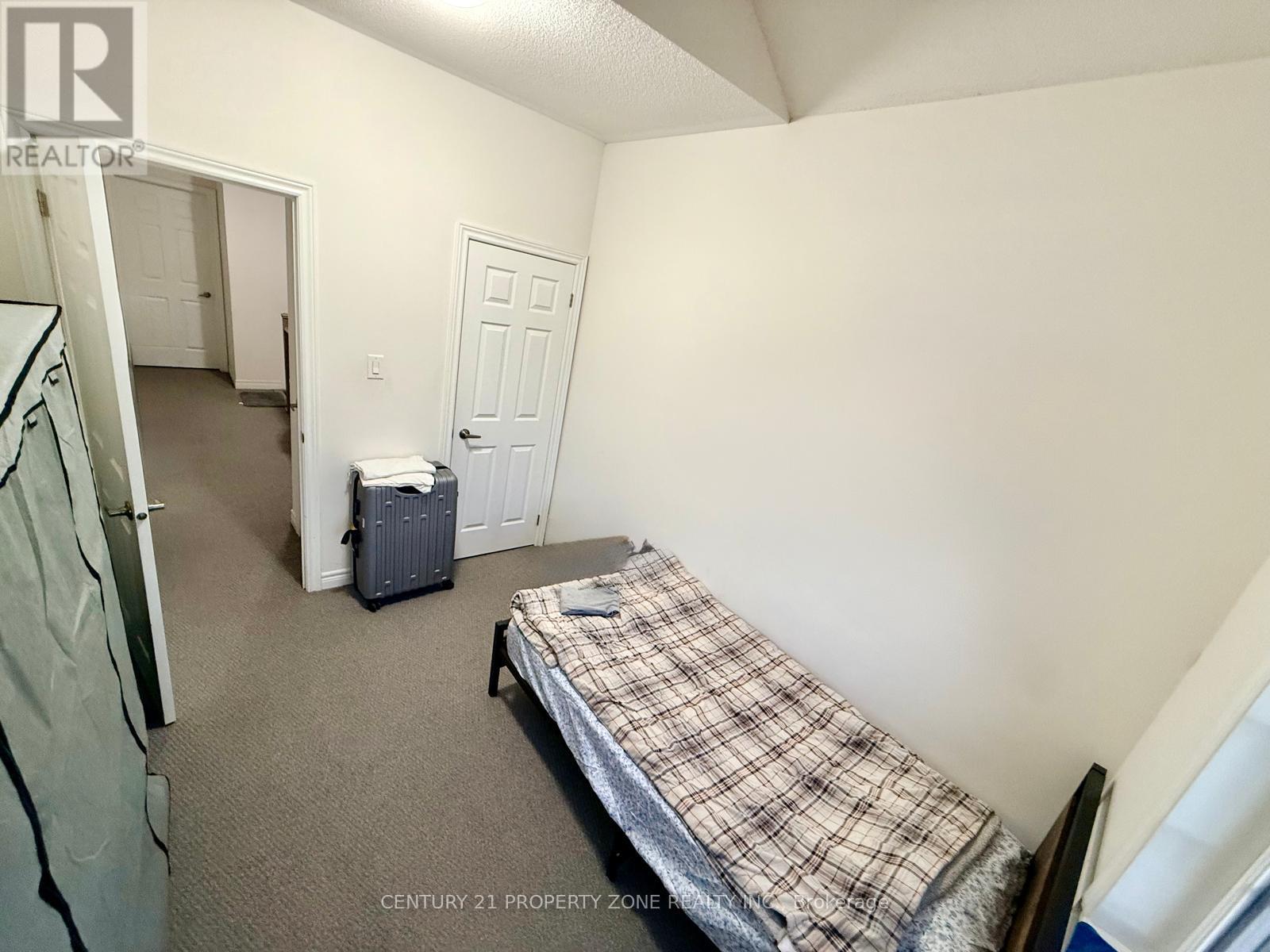 Upper - 41 Hashmi Place, Brampton, Ontario  L6Y 6J9 - Photo 24 - W12973452