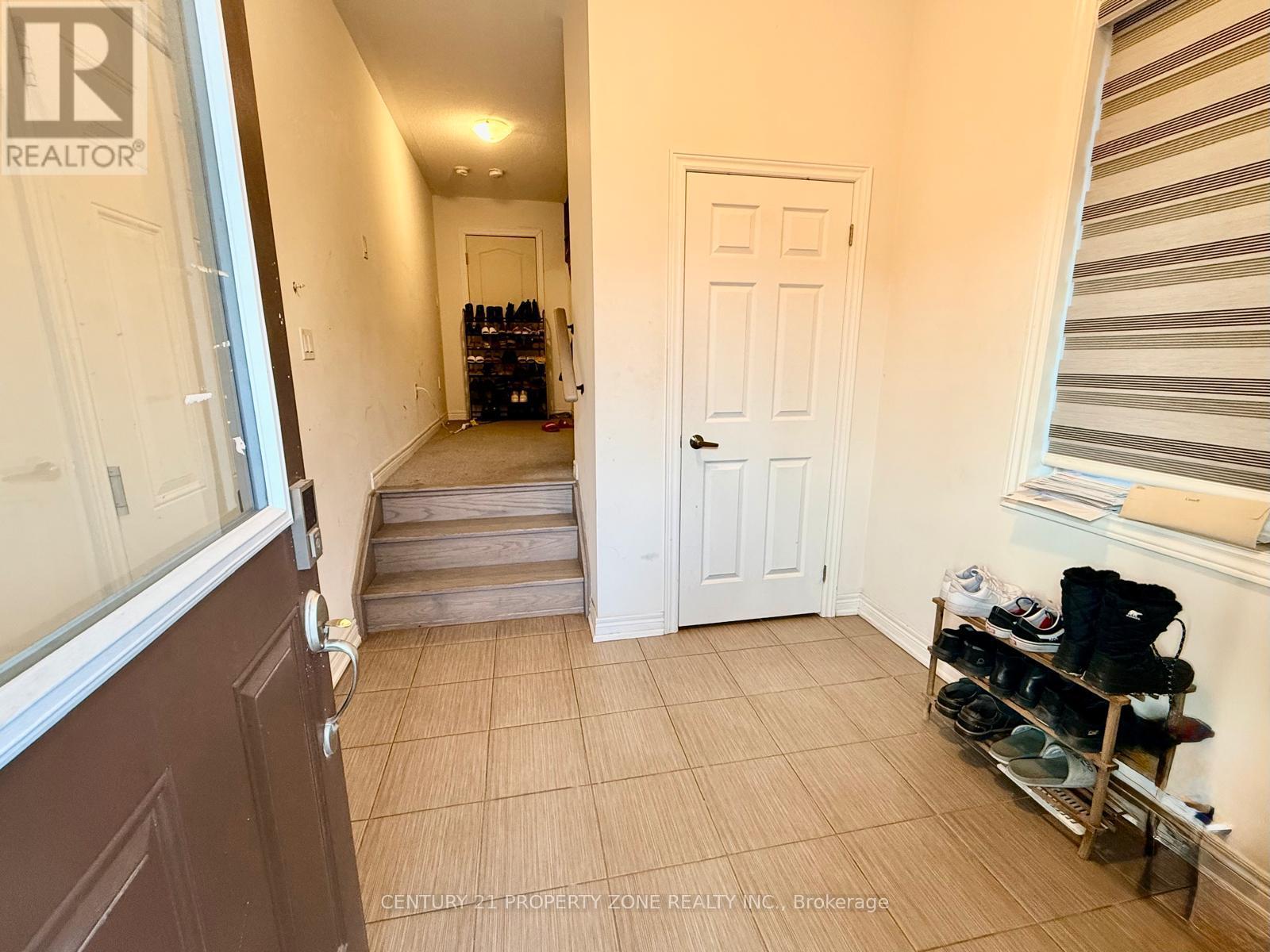 Upper - 41 Hashmi Place, Brampton, Ontario  L6Y 6J9 - Photo 3 - W12973452