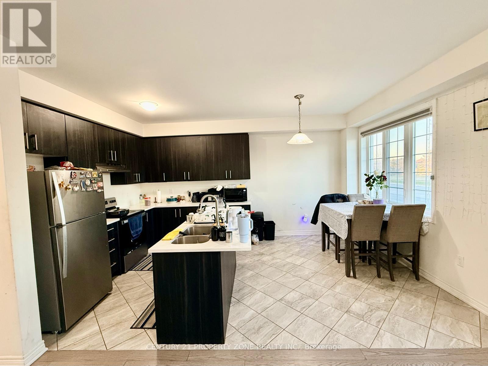 Upper - 41 Hashmi Place, Brampton, Ontario  L6Y 6J9 - Photo 6 - W12973452