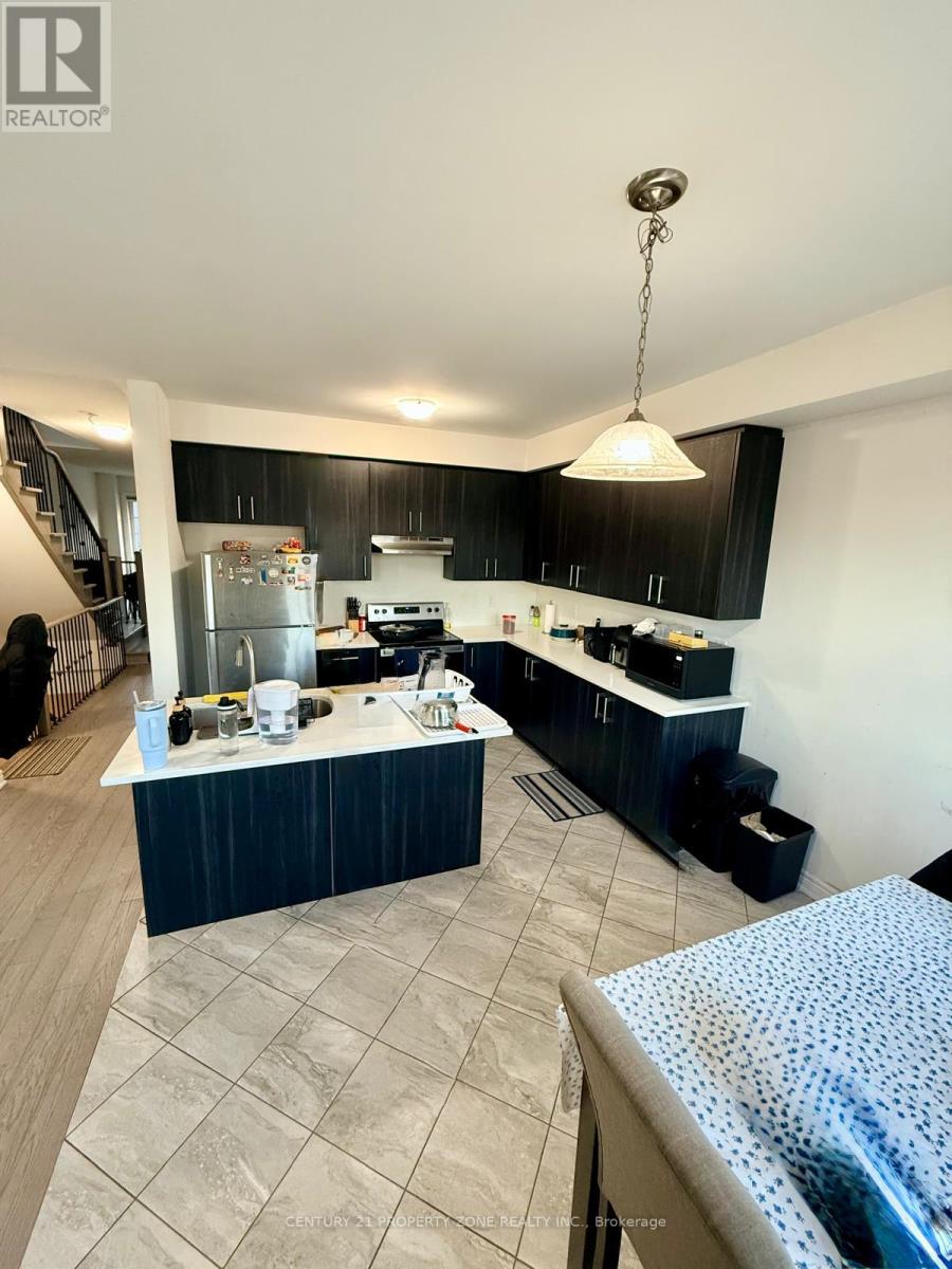 Upper - 41 Hashmi Place, Brampton, Ontario  L6Y 6J9 - Photo 7 - W12973452