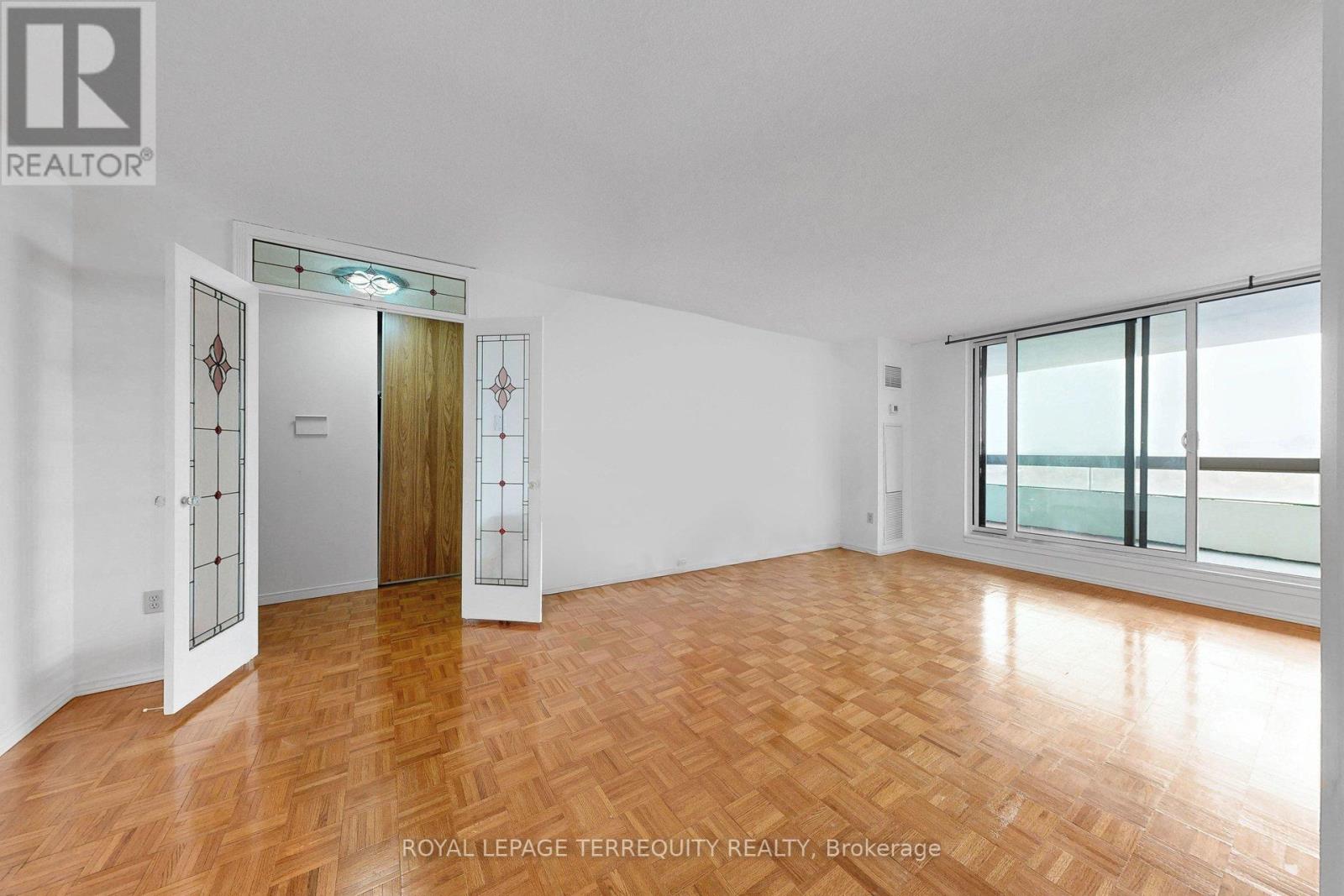 1408 - 100 Quebec Avenue W, Toronto, Ontario  M6P 4B8 - Photo 12 - W12973518