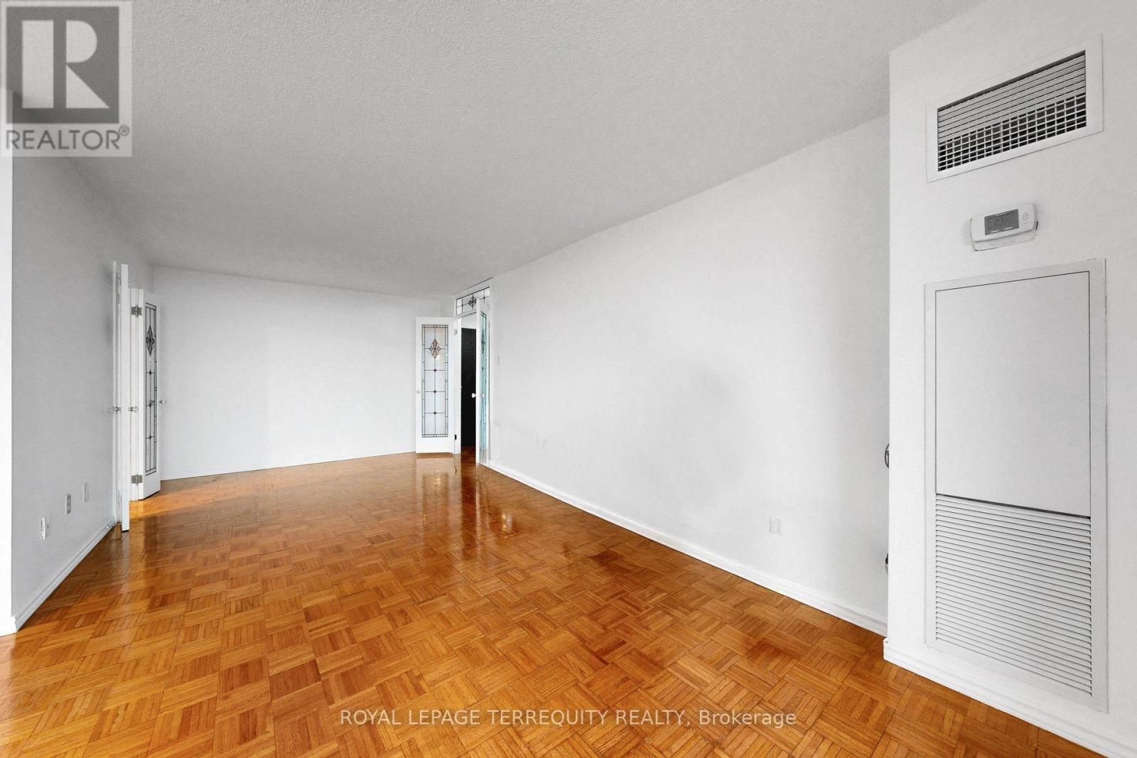 1408 - 100 Quebec Avenue W, Toronto, Ontario  M6P 4B8 - Photo 15 - W12973518