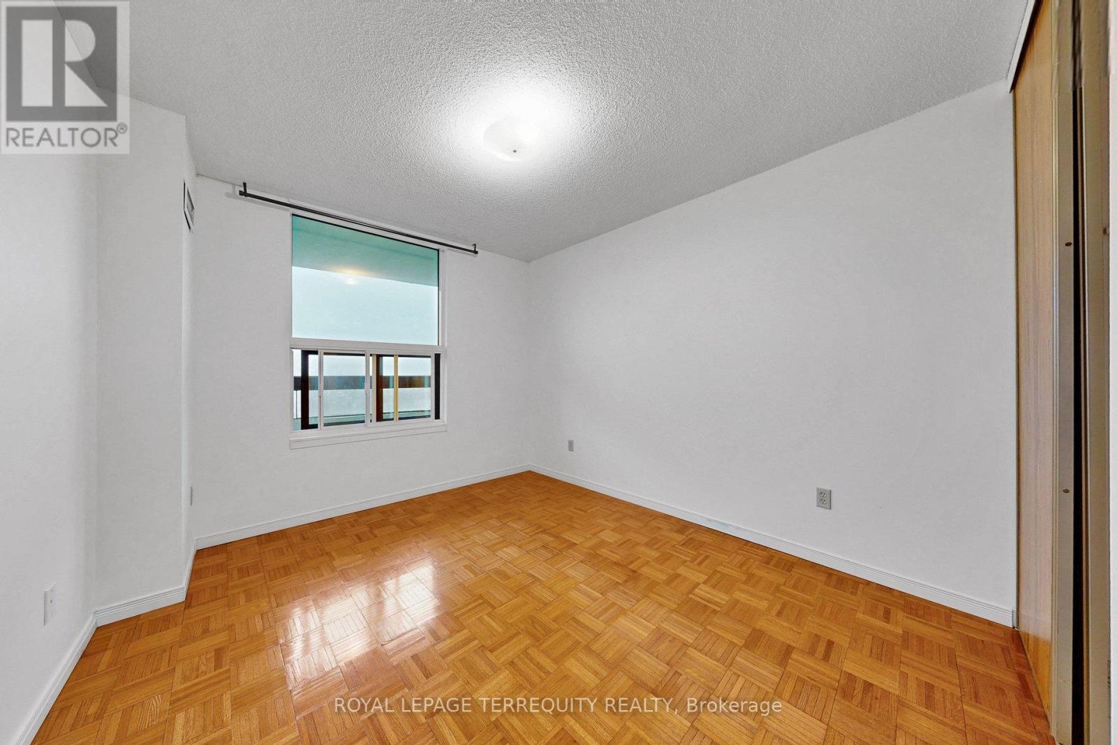 1408 - 100 Quebec Avenue W, Toronto, Ontario  M6P 4B8 - Photo 25 - W12973518