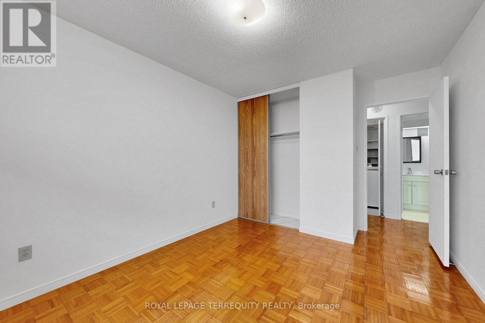 1408 - 100 Quebec Avenue W, Toronto, Ontario  M6P 4B8 - Photo 27 - W12973518