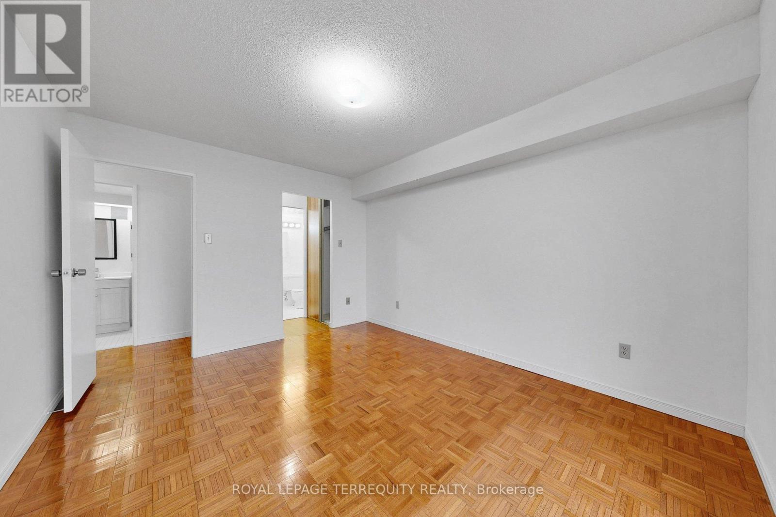 1408 - 100 Quebec Avenue W, Toronto, Ontario  M6P 4B8 - Photo 30 - W12973518