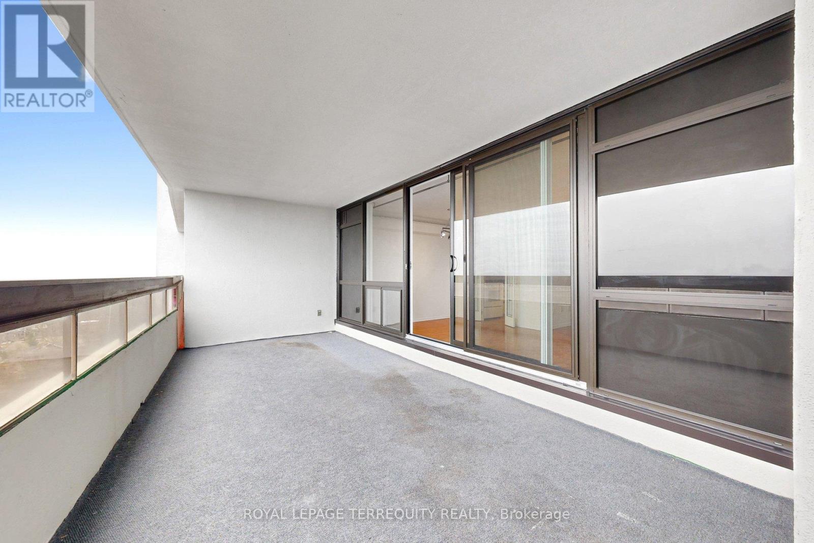 1408 - 100 Quebec Avenue W, Toronto, Ontario  M6P 4B8 - Photo 39 - W12973518