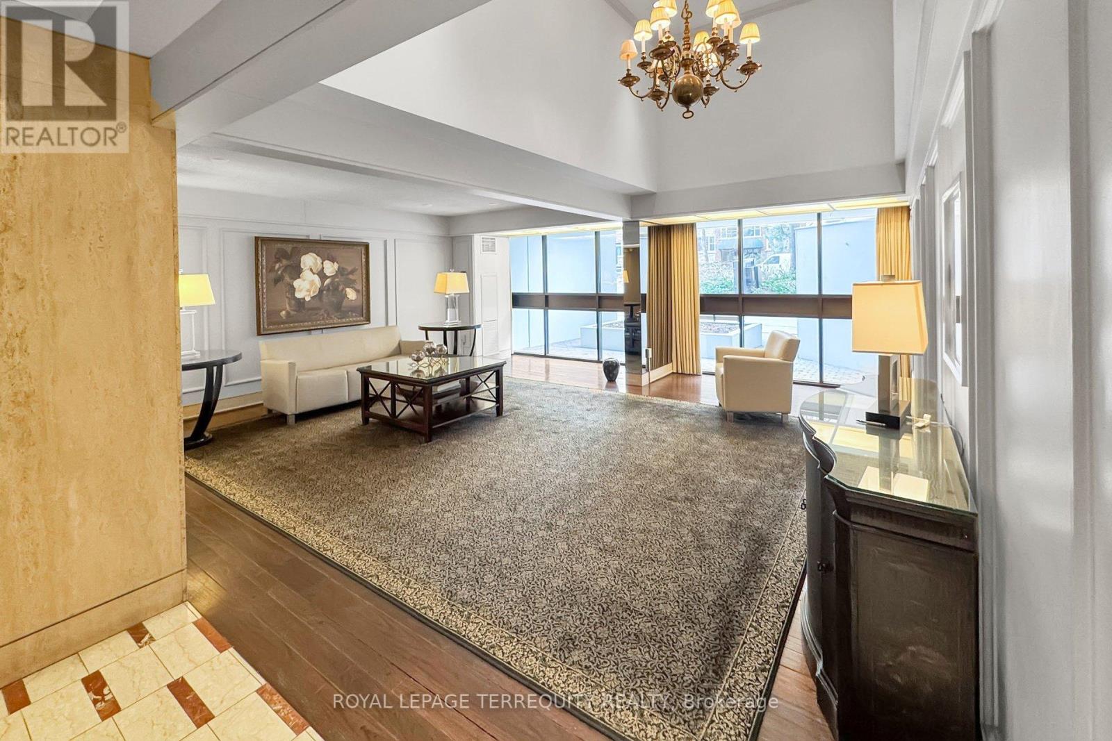 1408 - 100 Quebec Avenue W, Toronto, Ontario  M6P 4B8 - Photo 4 - W12973518