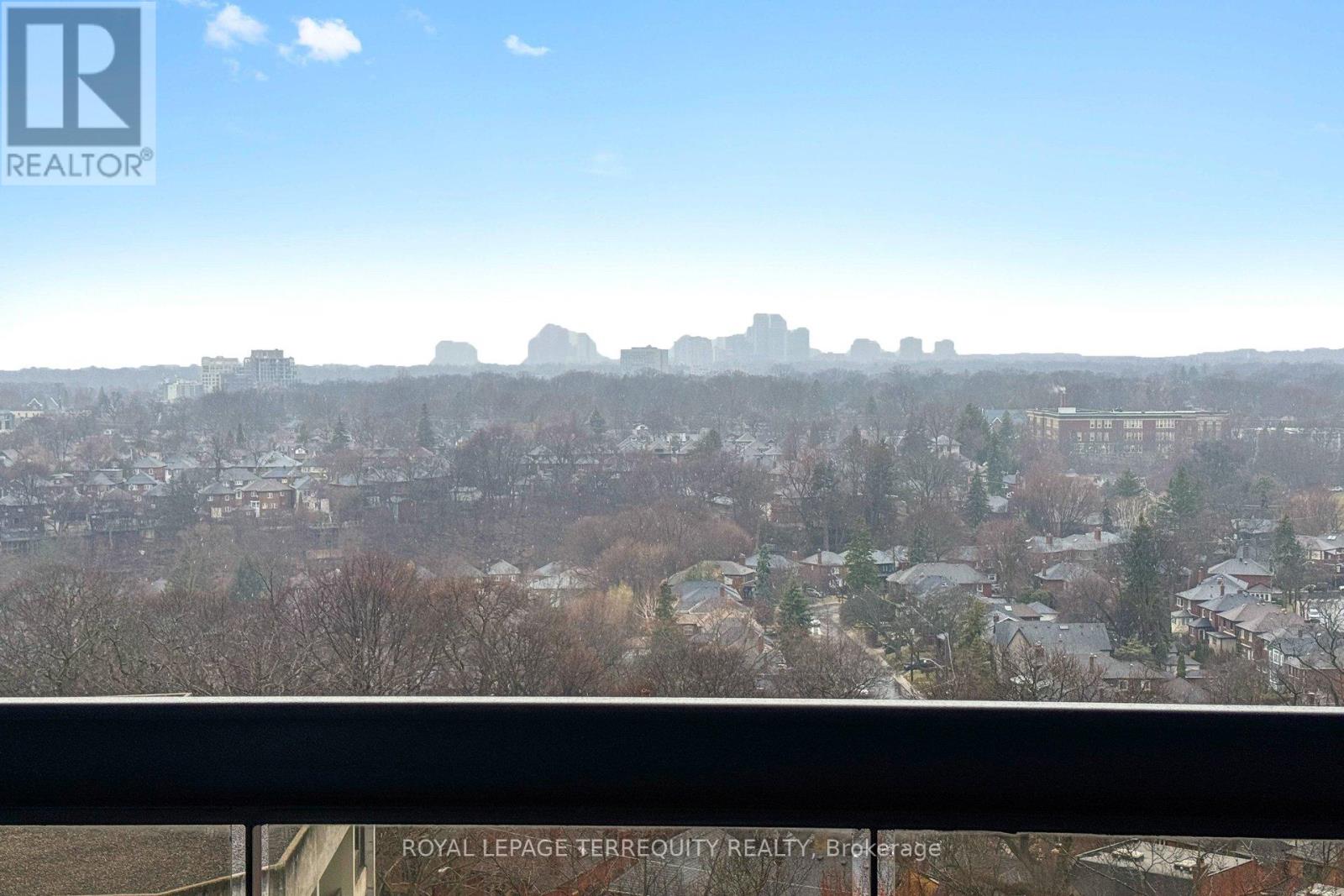 1408 - 100 Quebec Avenue W, Toronto, Ontario  M6P 4B8 - Photo 45 - W12973518