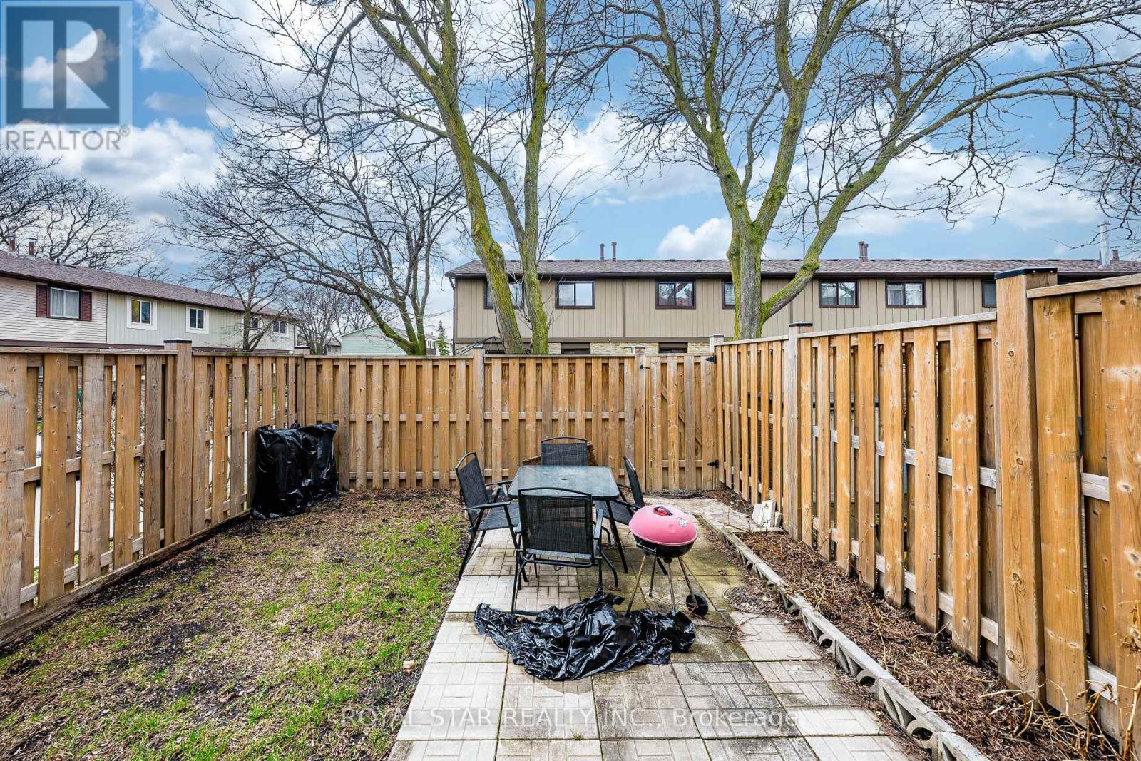 99 - 105 Hansen Road N, Brampton, Ontario  L6V 3C9 - Photo 30 - W12973574