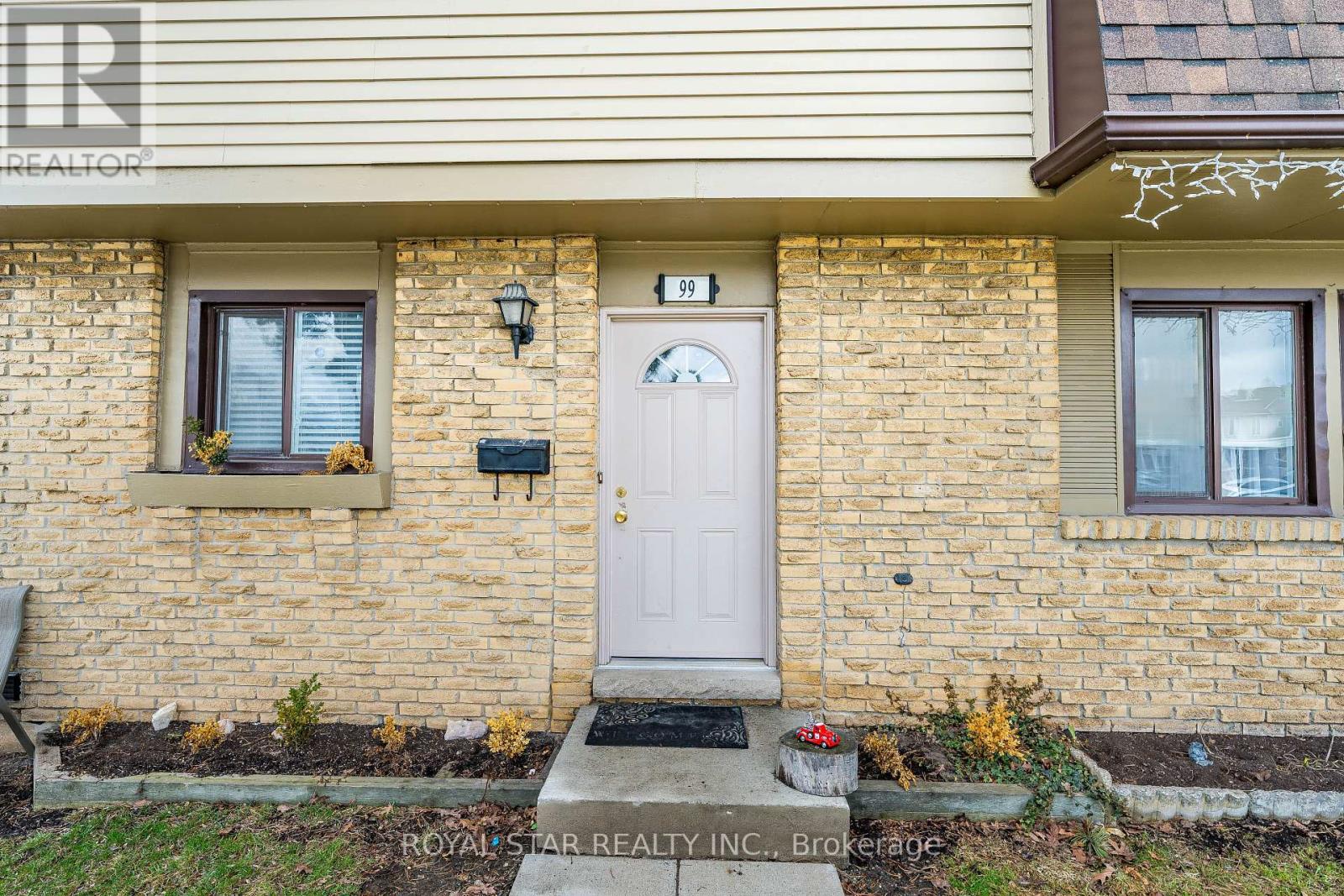 99 - 105 Hansen Road N, Brampton, Ontario  L6V 3C9 - Photo 32 - W12973574