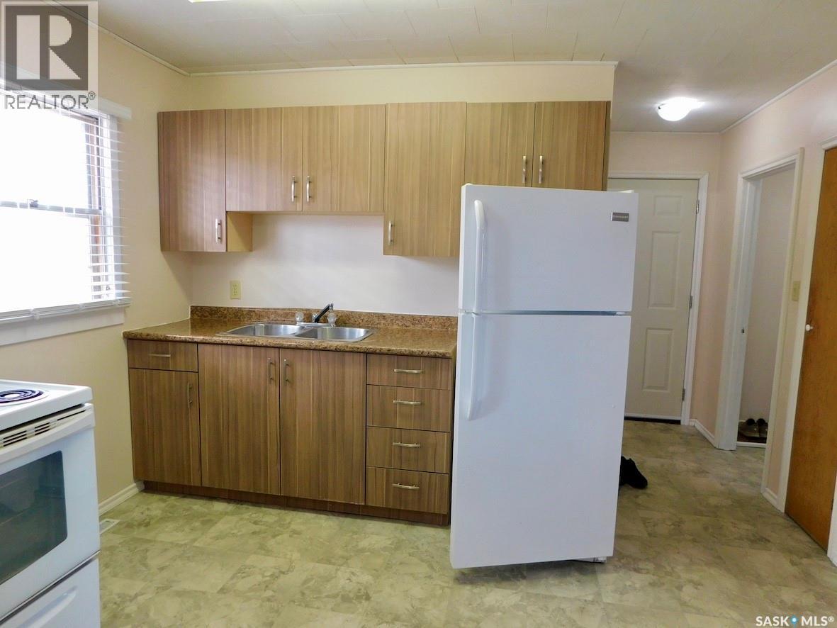 507 2nd Avenue E, Assiniboia, Saskatchewan  S0H 0B0 - Photo 11 - SK032407