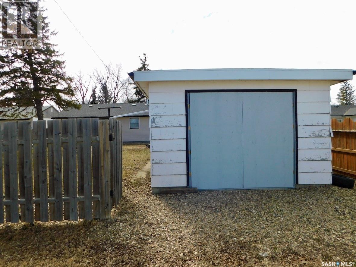 507 2nd Avenue E, Assiniboia, Saskatchewan  S0H 0B0 - Photo 26 - SK032407