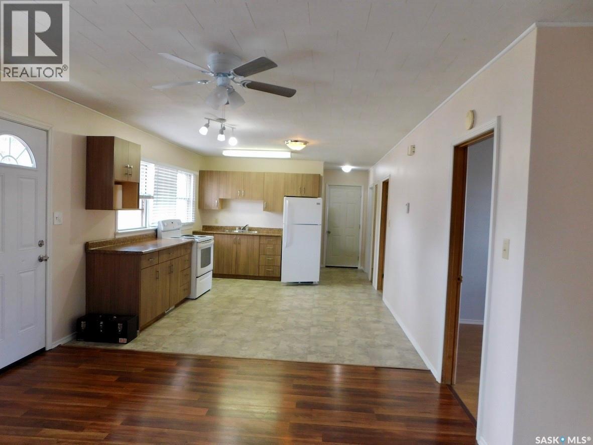 507 2nd Avenue E, Assiniboia, Saskatchewan  S0H 0B0 - Photo 8 - SK032407